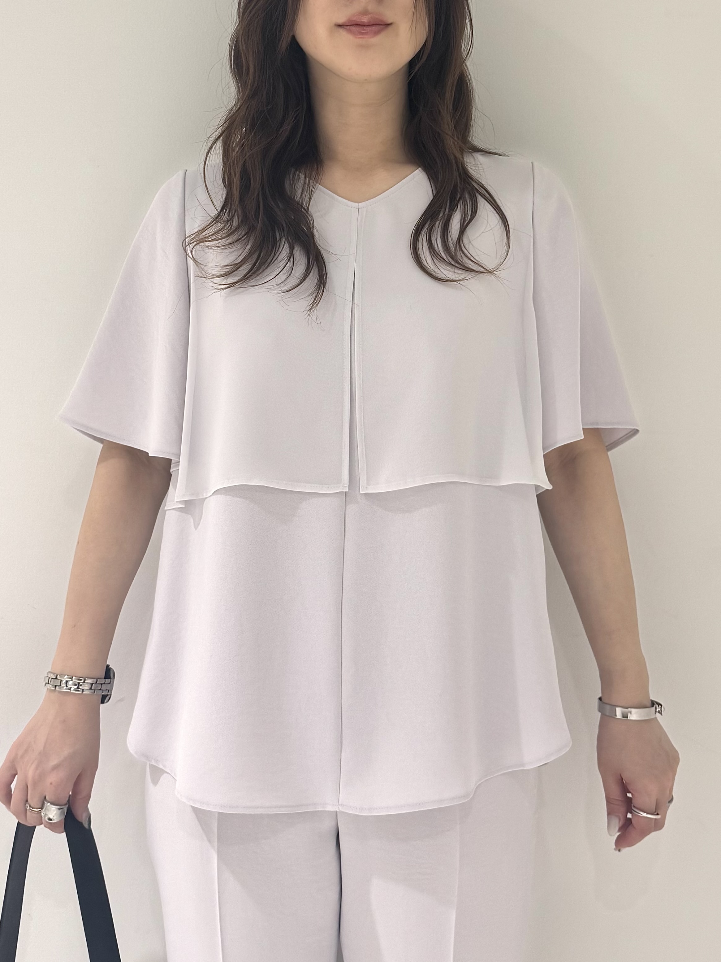 そんさんの「INDIVI｜【着る日傘】シフォンドッキングブラウス」を使ったコーディネート