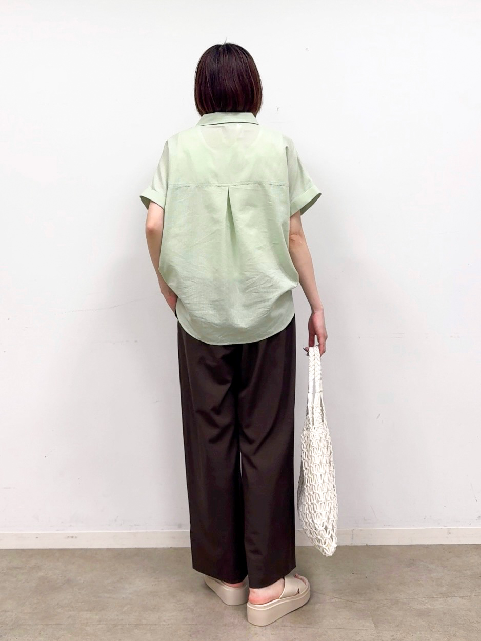 𝐜𝐡𝐢𝐤𝐚さんの「SHOO･LA･RUE｜【UV/吸水速乾/抗菌防臭】インせず着られる フレンチリネンスキッパーシャツ」を使ったコーディネート