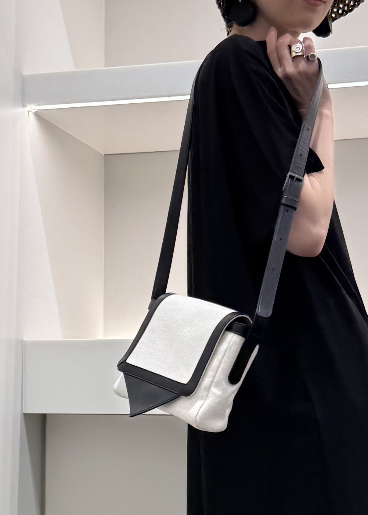 Kさんの「HIROKO HAYASHI｜TRIS（トリス）ショルダーバッグS」を使ったコーディネート