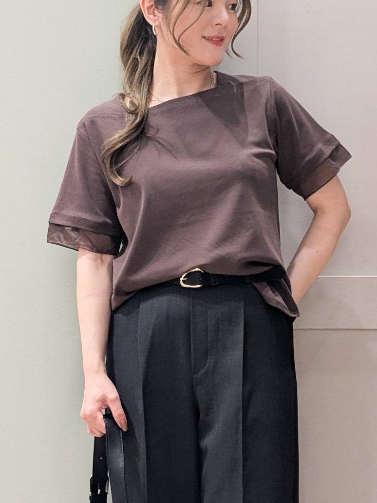 kuwawaさんの「grove｜【二の腕カバー/UVカット】袖口シアースクエアネックTシャツ」を使ったコーディネート