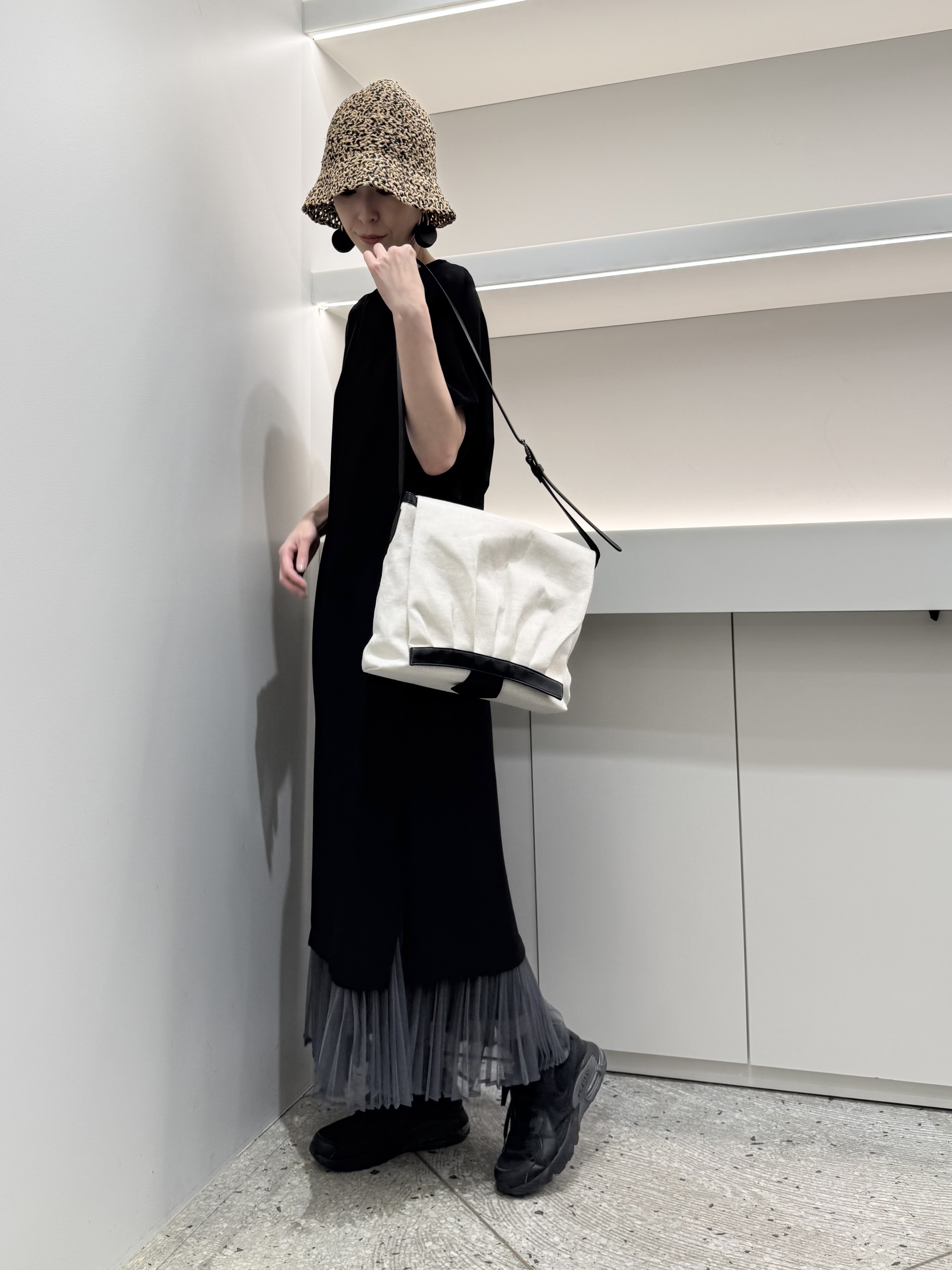 Kさんの「HIROKO HAYASHI｜TRIS（トリス）ショルダーバッグM」を使ったコーディネート