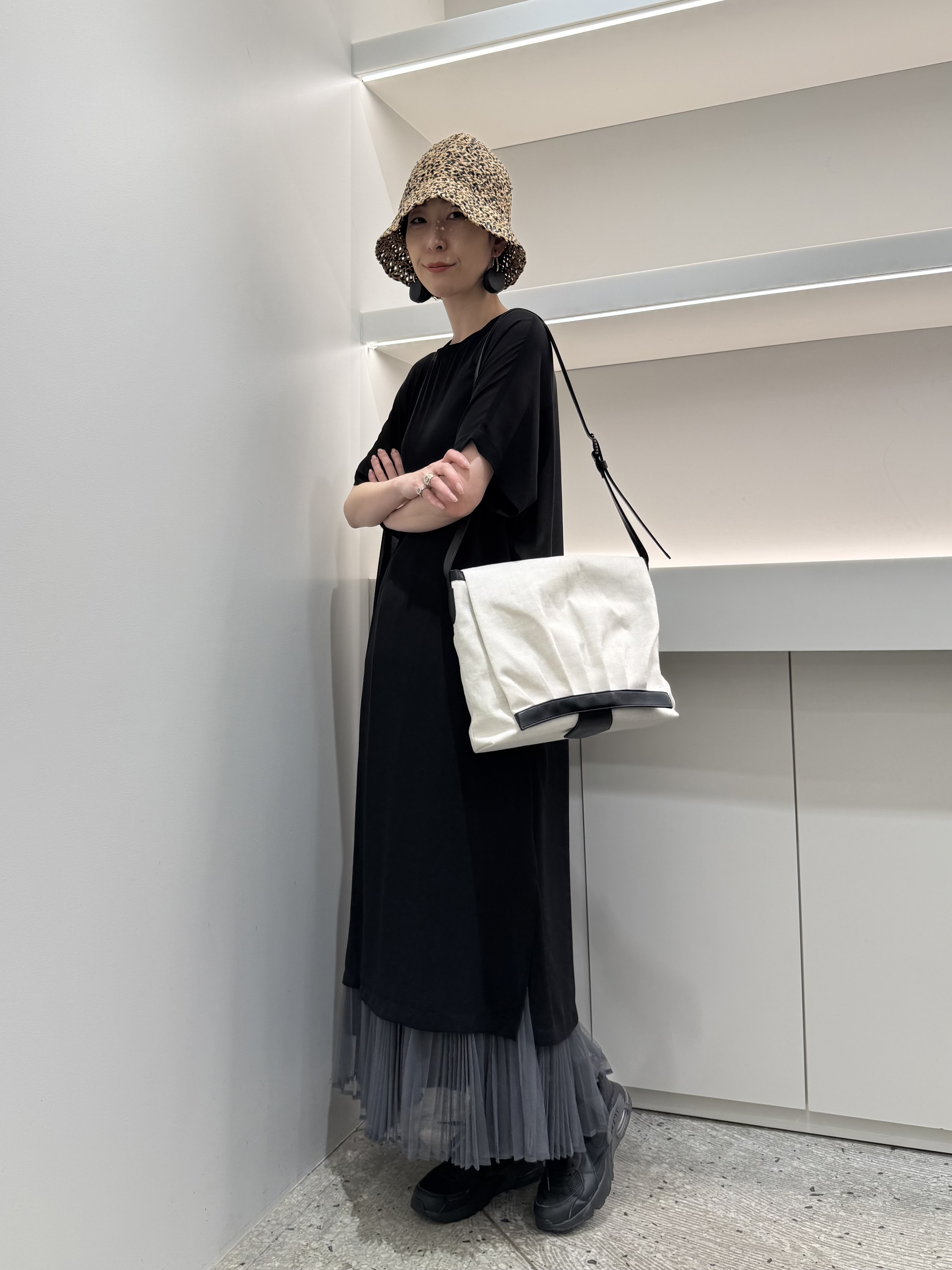 Kさんの「HIROKO HAYASHI｜TRIS（トリス）ショルダーバッグM」を使ったコーディネート