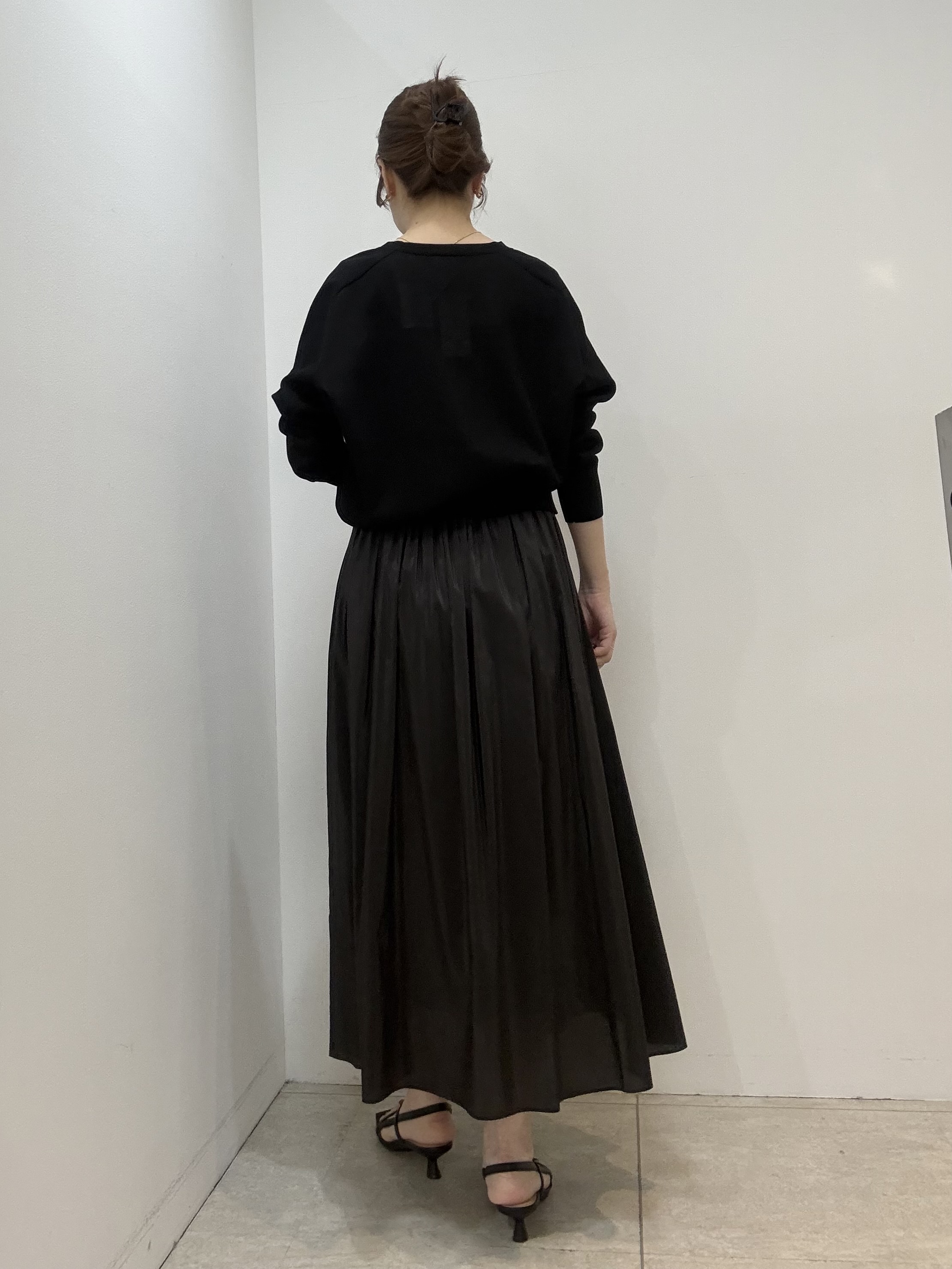 かなえさんの「UNTITLED｜【アンサンブル可/日除け・冷房対策】シアーレーヨンZIPカーディガン」を使ったコーディネート