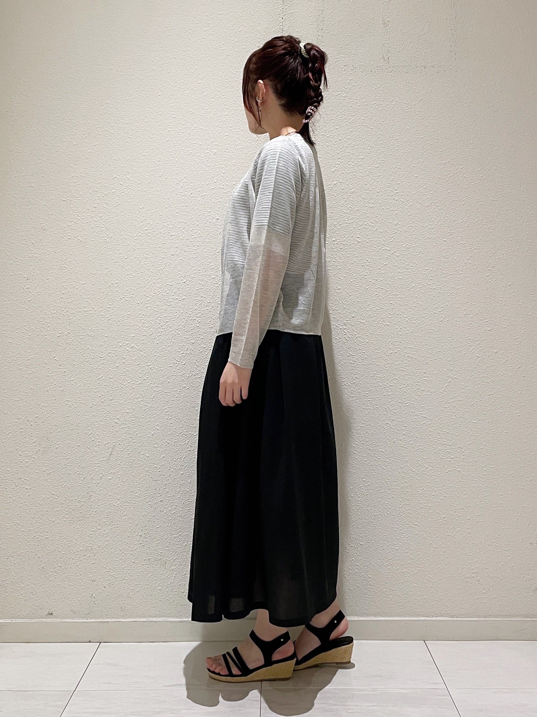 haruさんの「grove｜高評価！【洗える/名品】大人の透け感、シアーカーディガン」を使ったコーディネート