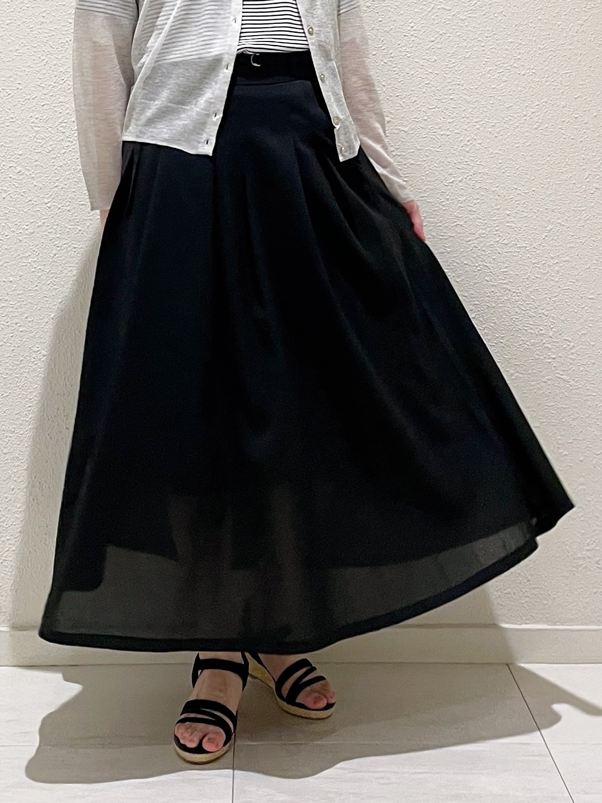 haruさんの「grove｜高評価！【洗える/名品】大人の透け感、シアーカーディガン」を使ったコーディネート