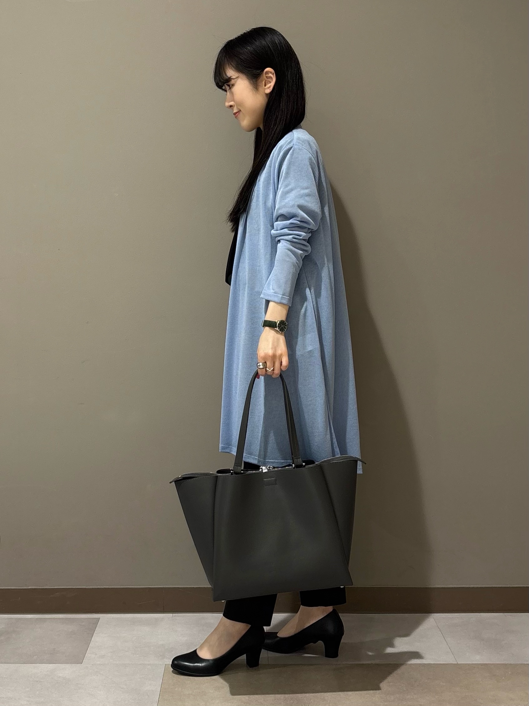 KEIKOさんの「INDIVI｜【洗える／アンサンブル可能】シアーストライプカーディガン」を使ったコーディネート