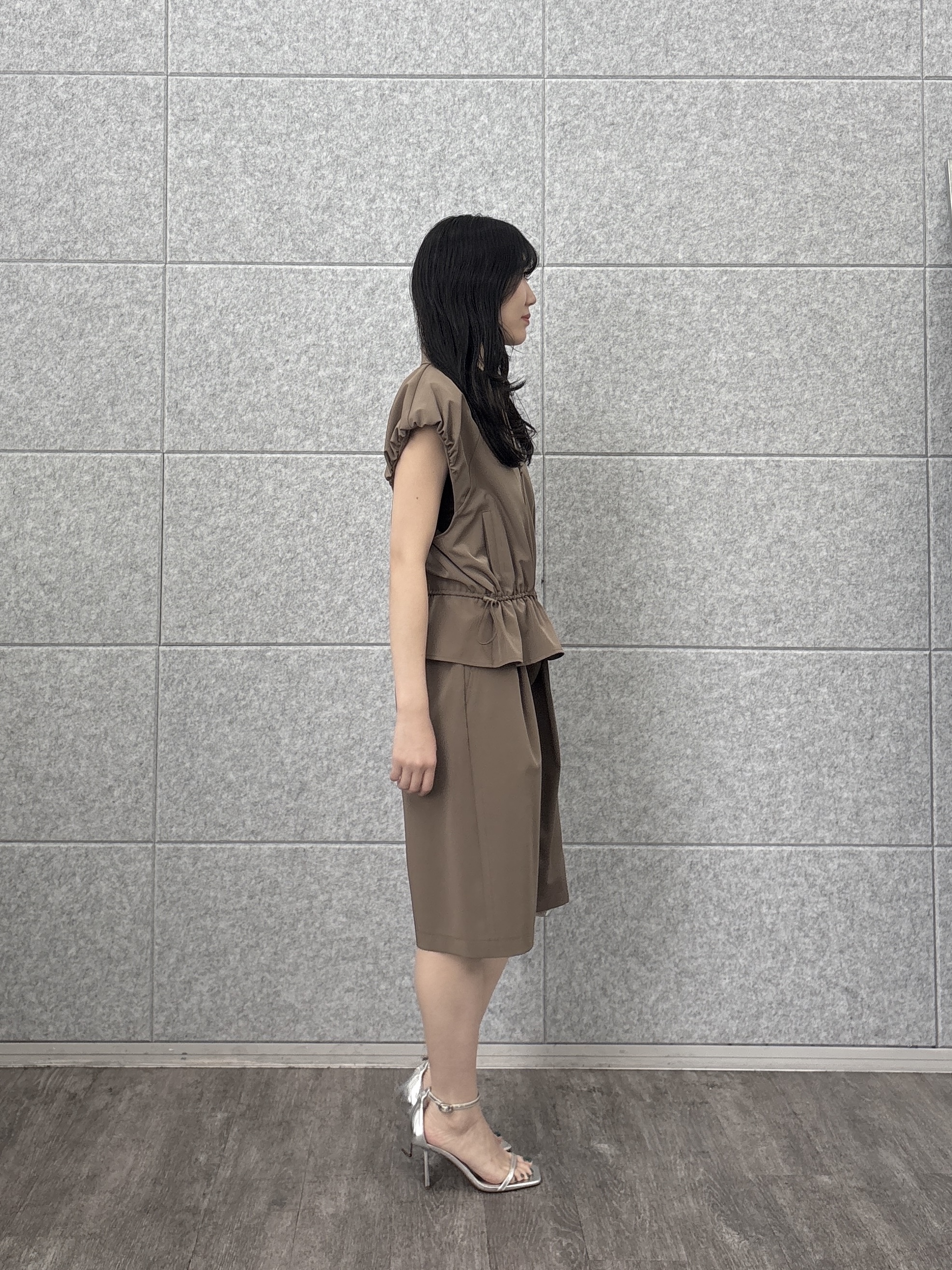 rinaさんの「INDIVI｜ジップアップフォルムブルゾン【セットアップ可能／UVカット／接触冷感】」を使ったコーディネート