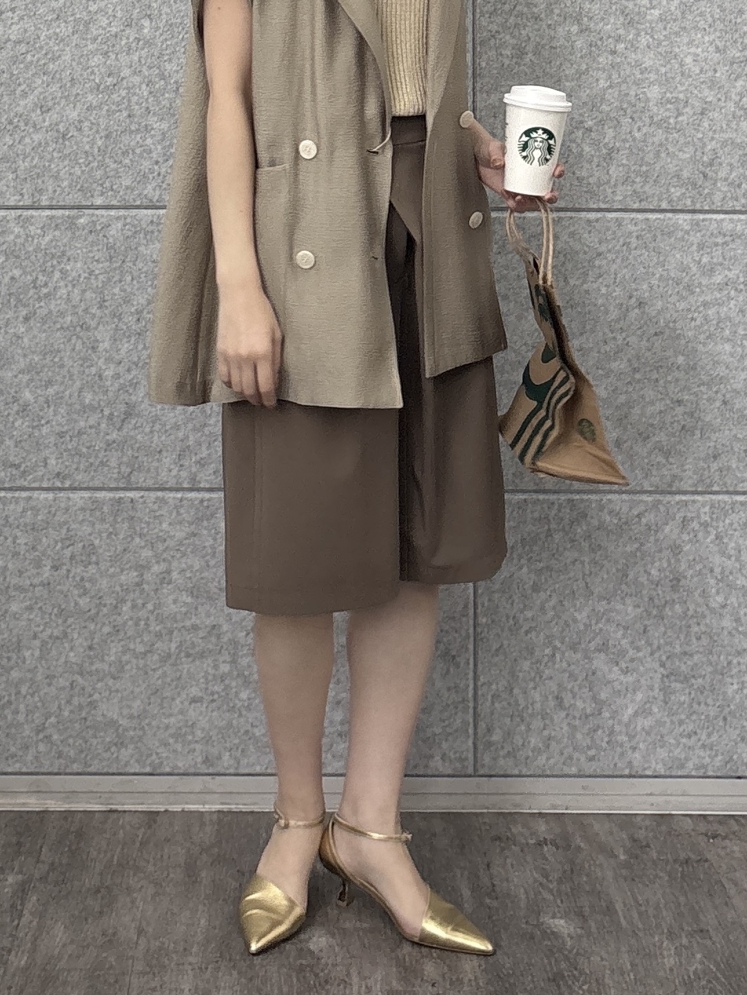 rinaさんの「INDIVI｜ワッシャーシアー半袖ダブルジャケット」を使ったコーディネート