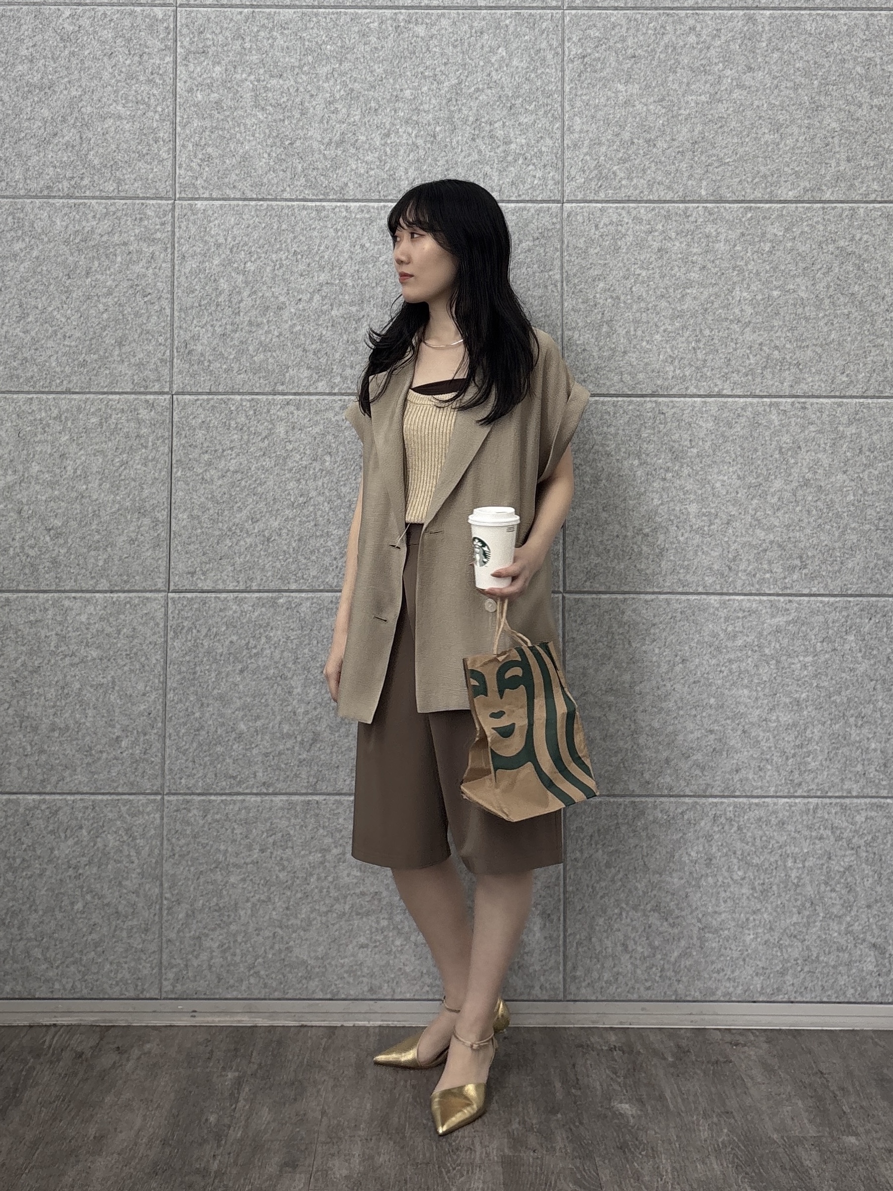 rinaさんの「INDIVI｜ワッシャーシアー半袖ダブルジャケット」を使ったコーディネート