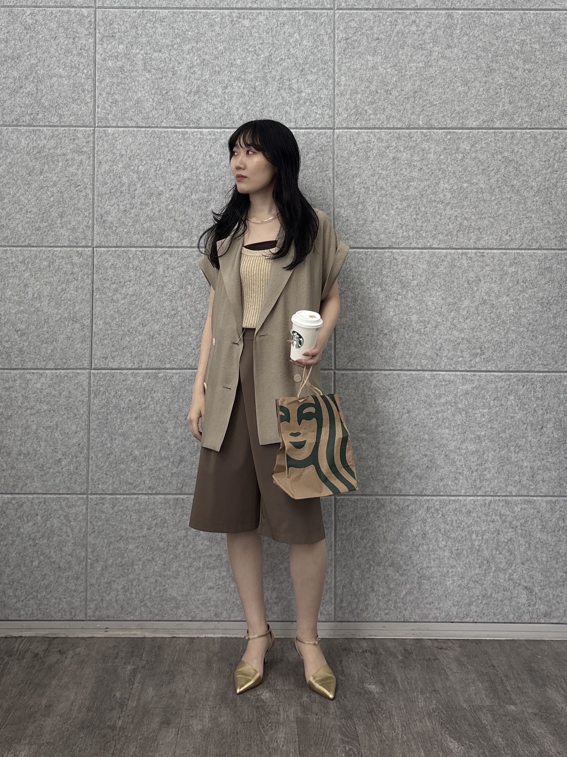 rinaさんの「INDIVI｜ワッシャーシアー半袖ダブルジャケット」を使ったコーディネート