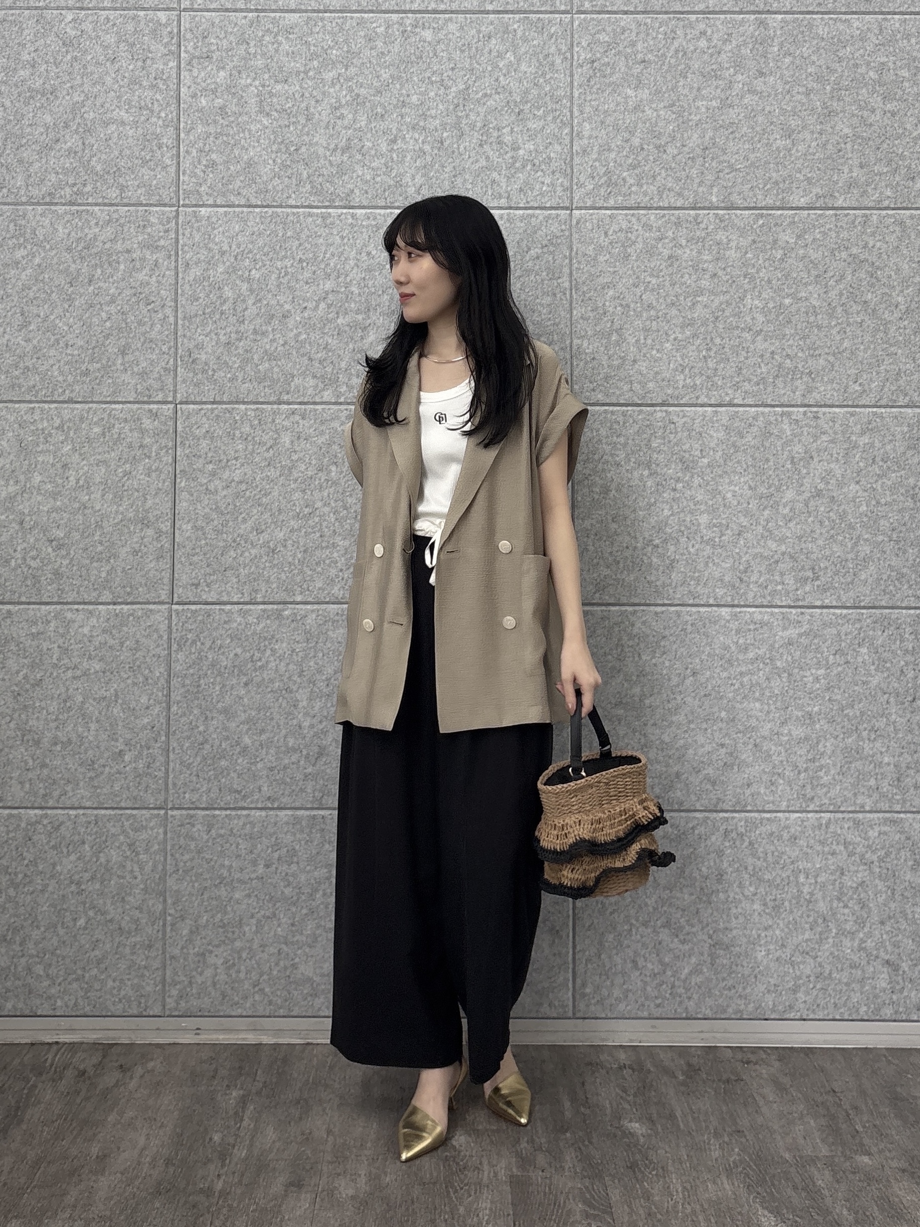 rinaさんの「INDIVI｜ワッシャーシアー半袖ダブルジャケット」を使ったコーディネート