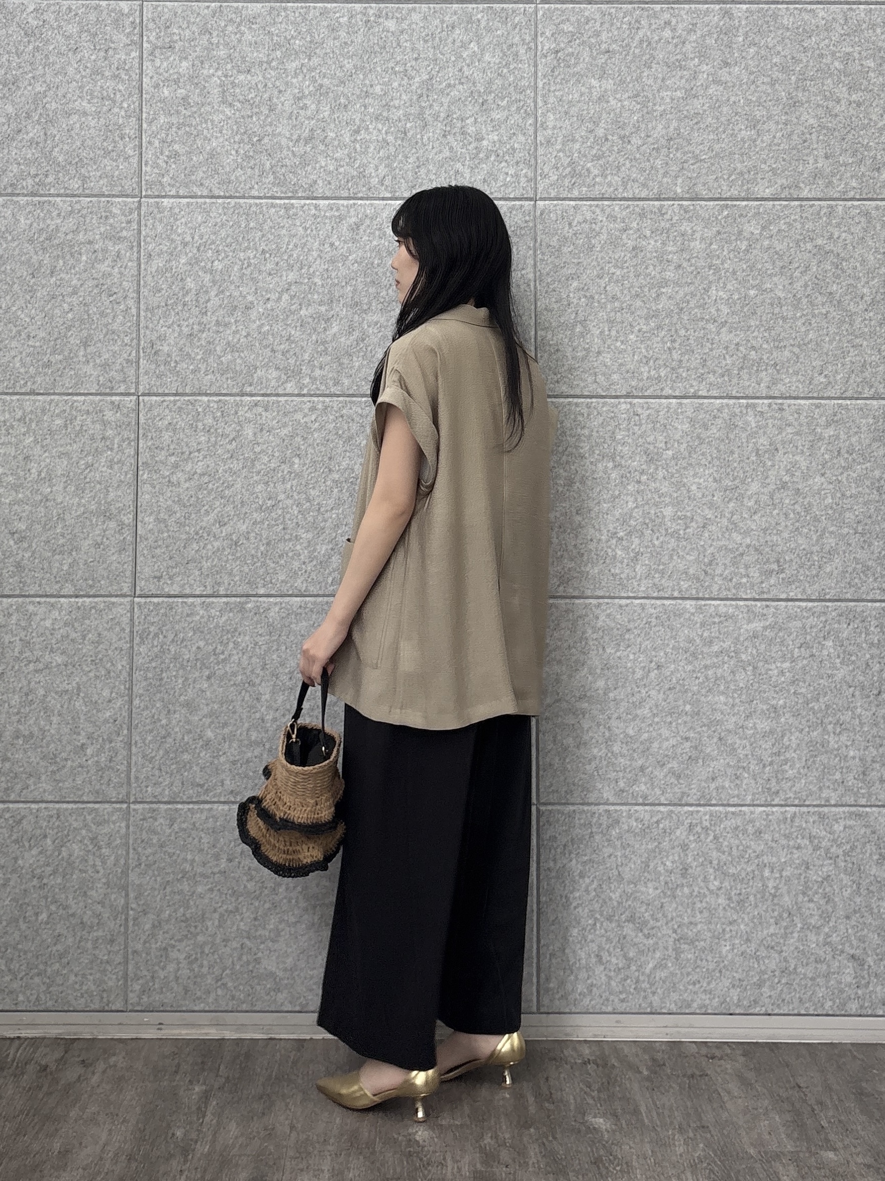 rinaさんの「INDIVI｜ワッシャーシアー半袖ダブルジャケット」を使ったコーディネート