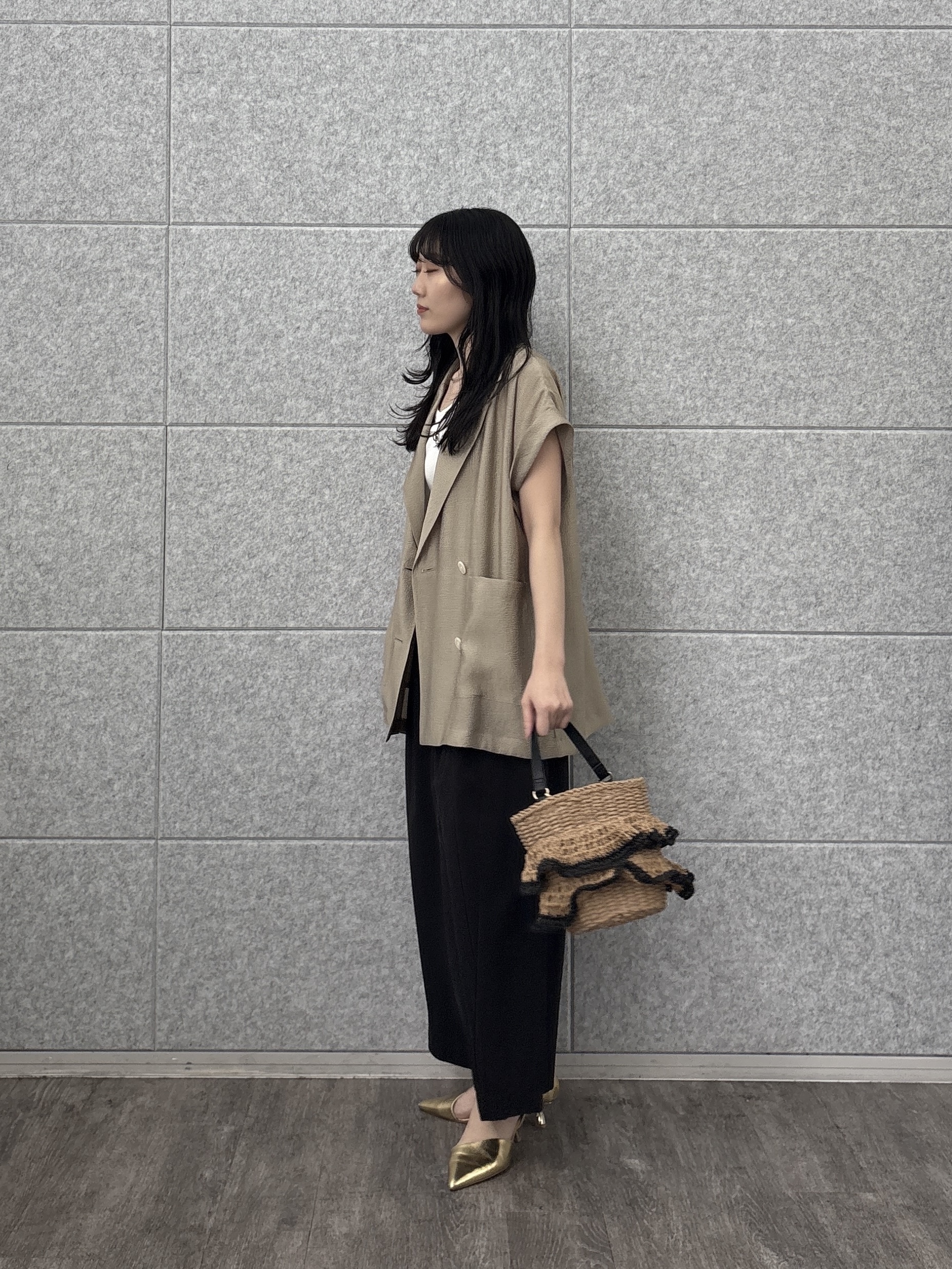 rinaさんの「INDIVI｜ワッシャーシアー半袖ダブルジャケット」を使ったコーディネート