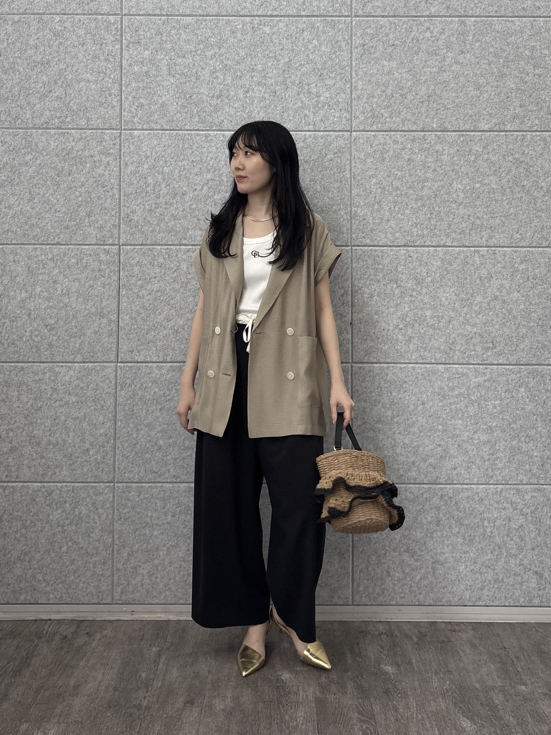 rinaさんの「INDIVI｜ワッシャーシアー半袖ダブルジャケット」を使ったコーディネート