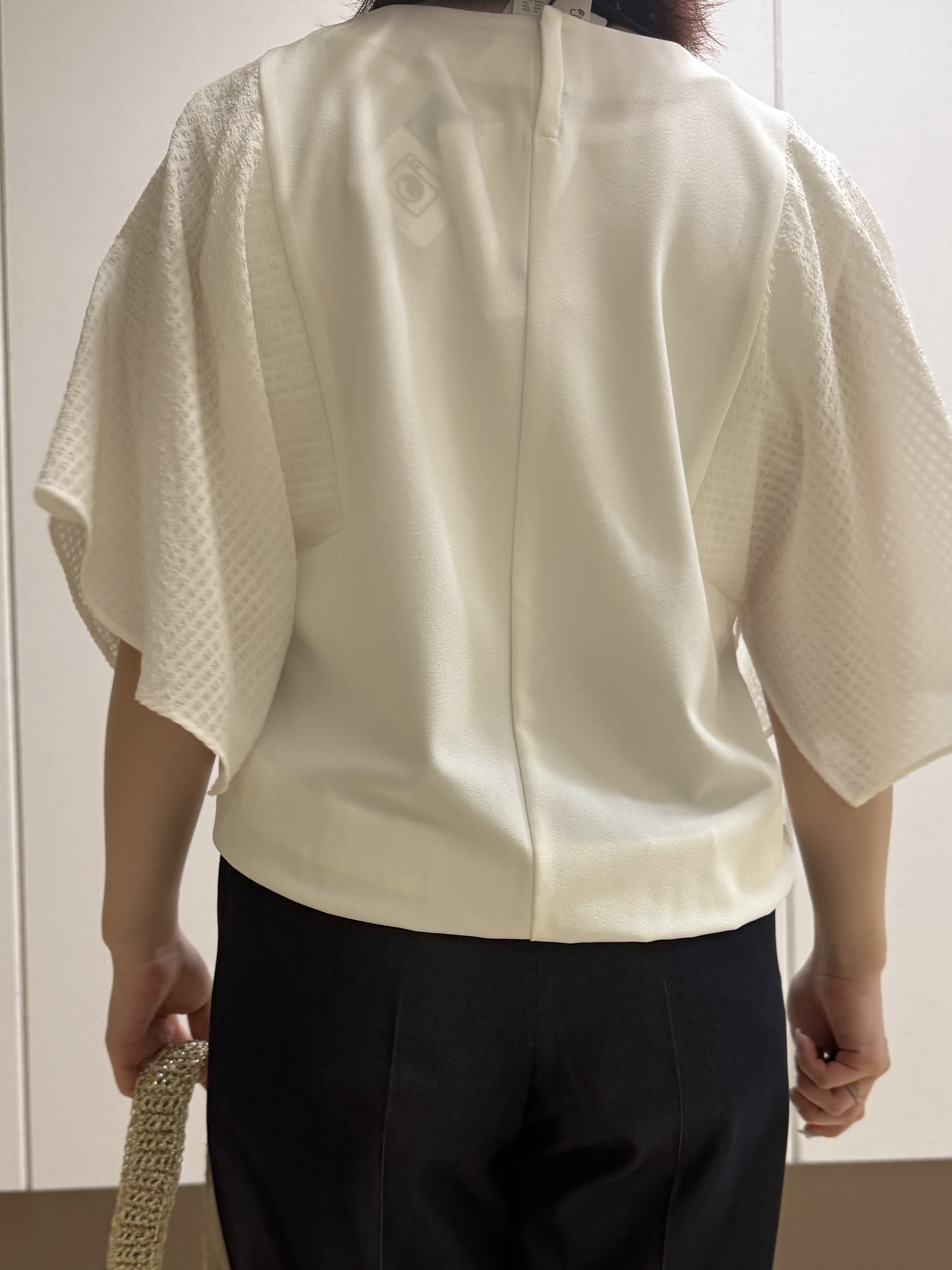 Rikoさんの「INDIVI｜【洗える／シアーチェック柄】異素材コンビスリーブトップス」を使ったコーディネート