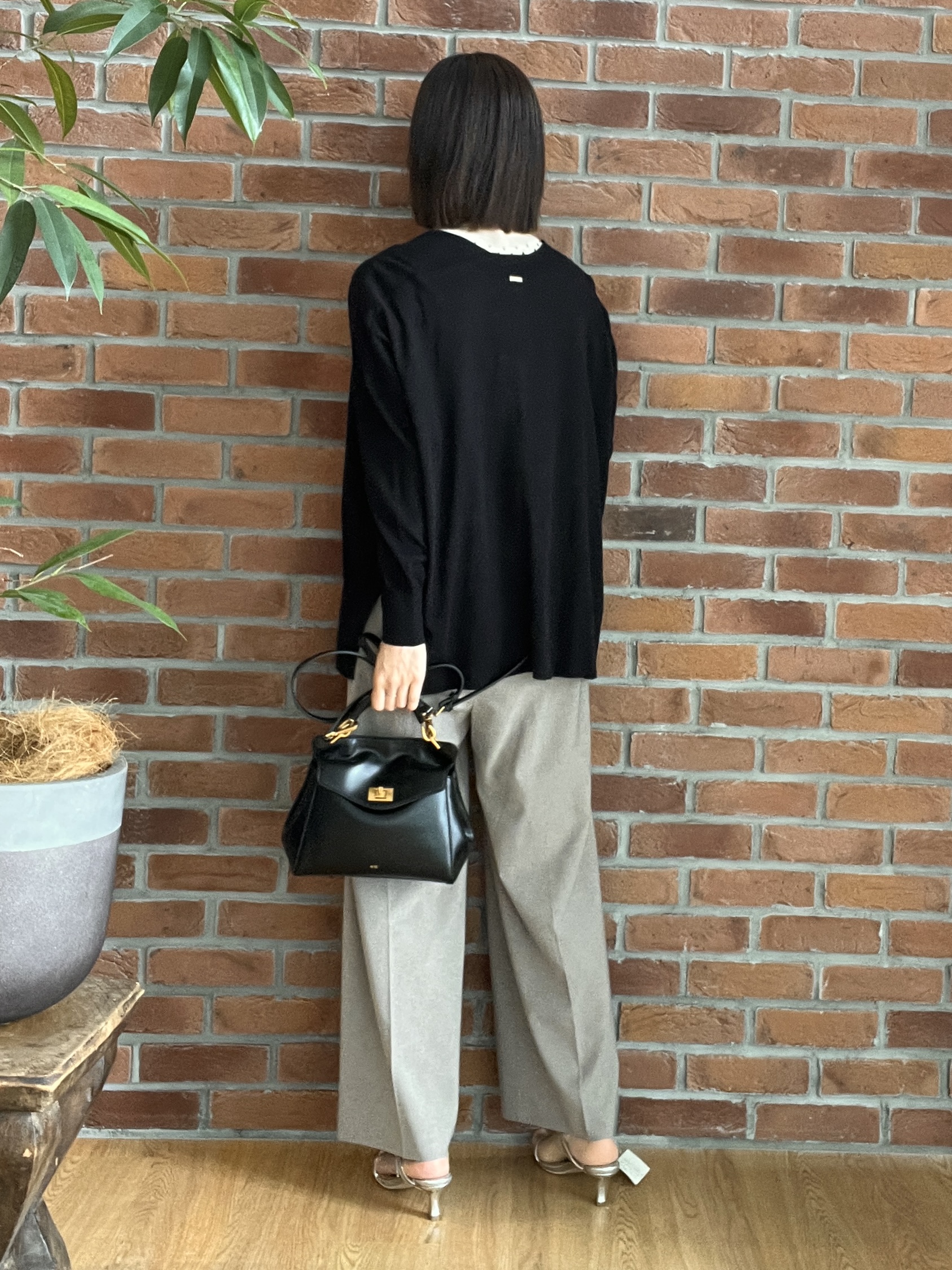 misaさんの「DRESSTERIOR｜【接触冷感/セットアップ可】ストレッチ ワイドパンツ」を使ったコーディネート