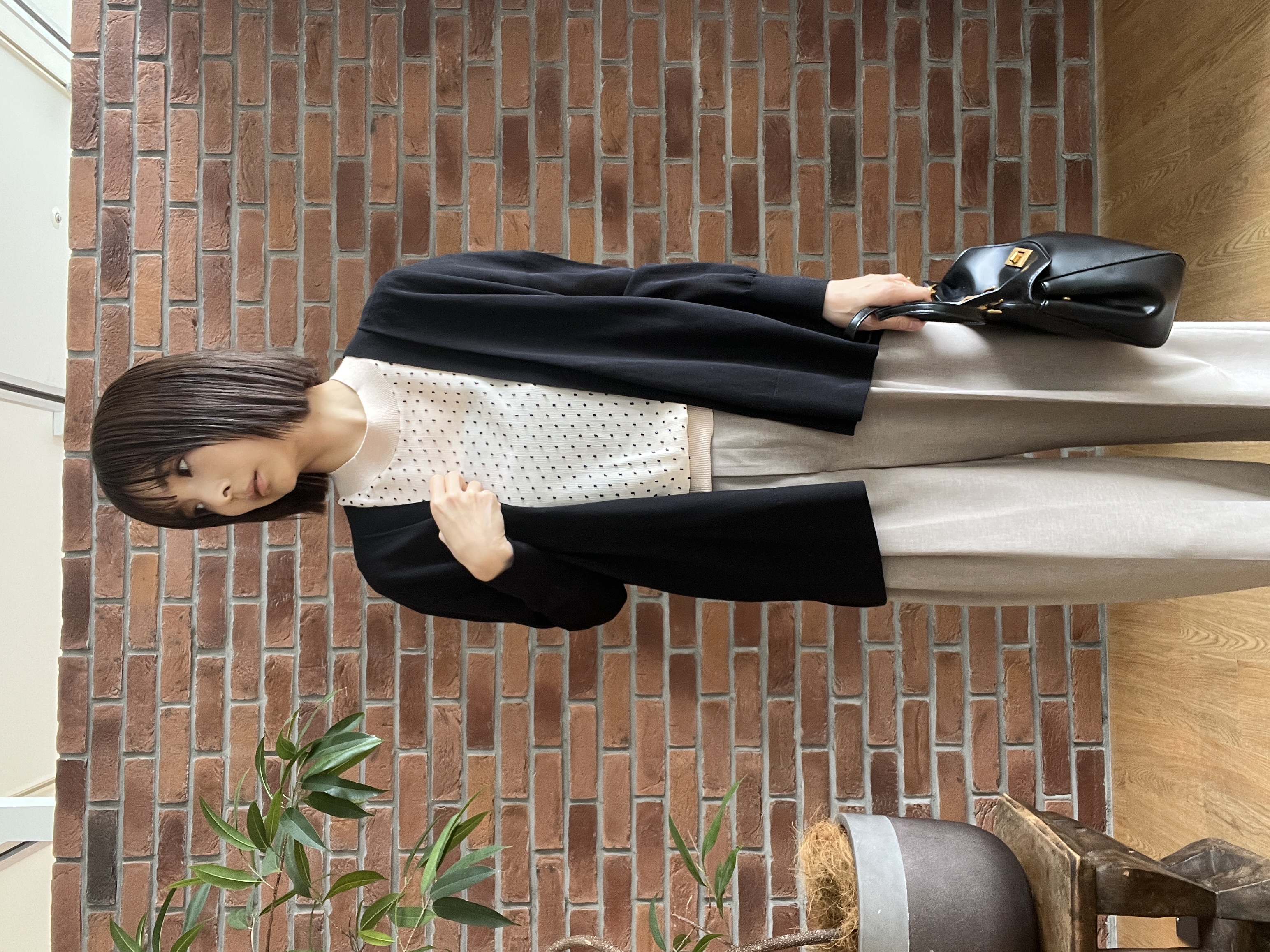 misaさんの「DRESSTERIOR｜【接触冷感/セットアップ可】ストレッチ ワイドパンツ」を使ったコーディネート
