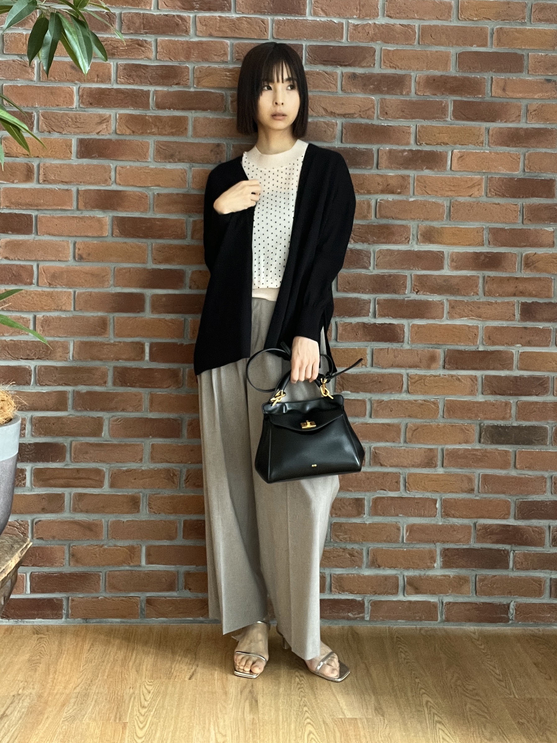 misaさんの「DRESSTERIOR｜【接触冷感/セットアップ可】ストレッチ ワイドパンツ」を使ったコーディネート