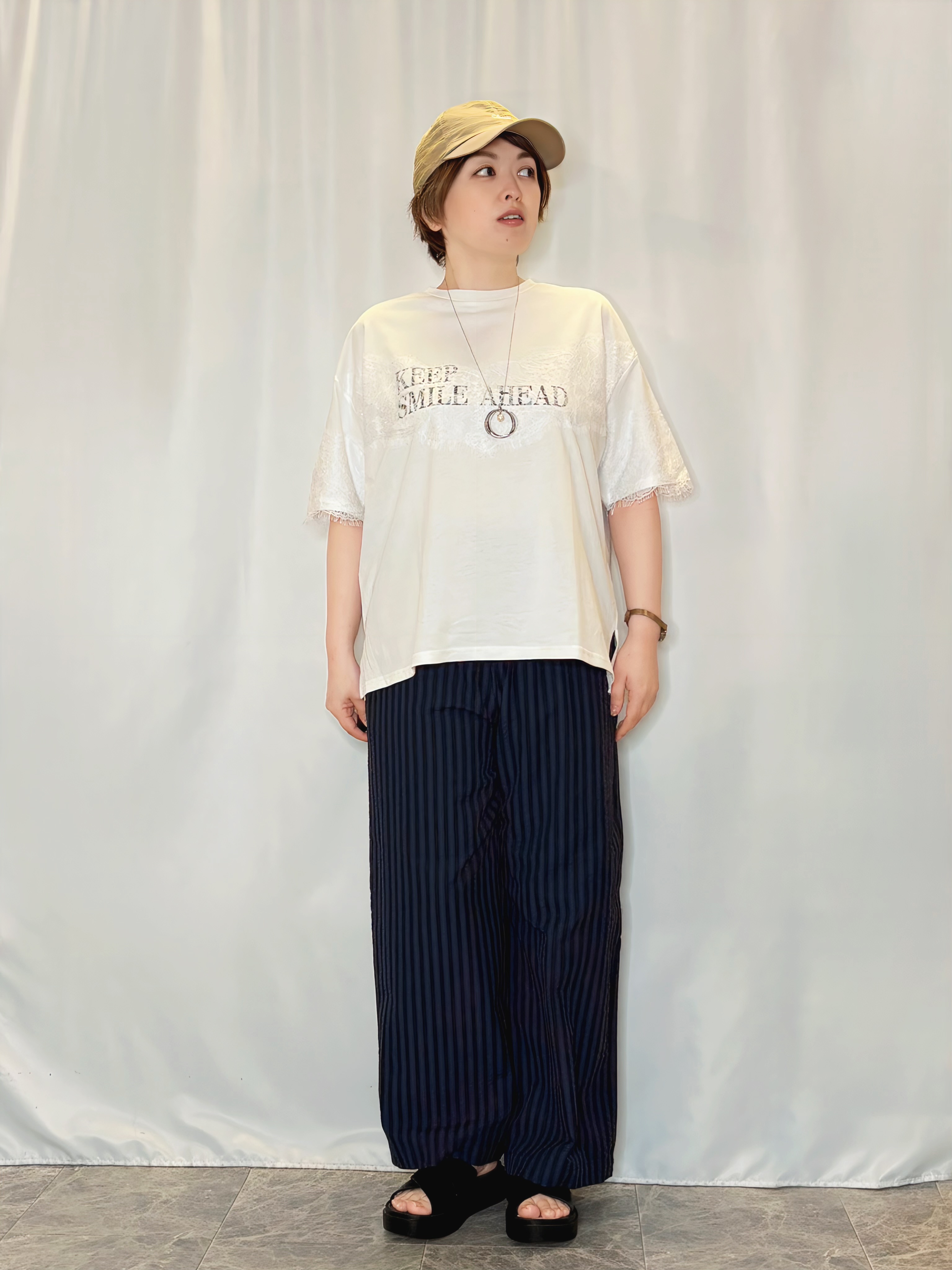 たみさんの「SHOO･LA･RUE｜【洗濯機可】レースデザインでこなれ見え ロゴプリントTシャツ」を使ったコーディネート