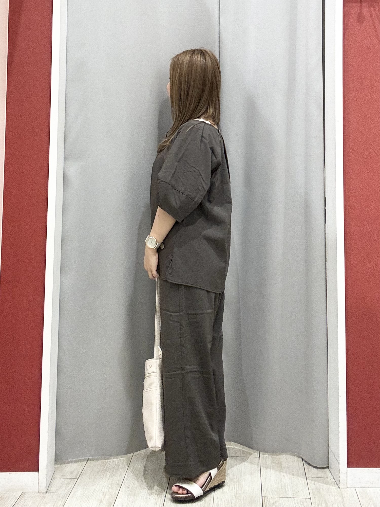 shioさんの「SHOO･LA･RUE｜【S-LL/洗濯機可/セットアップ可】軽凛(かろりん) タックブラウス」を使ったコーディネート