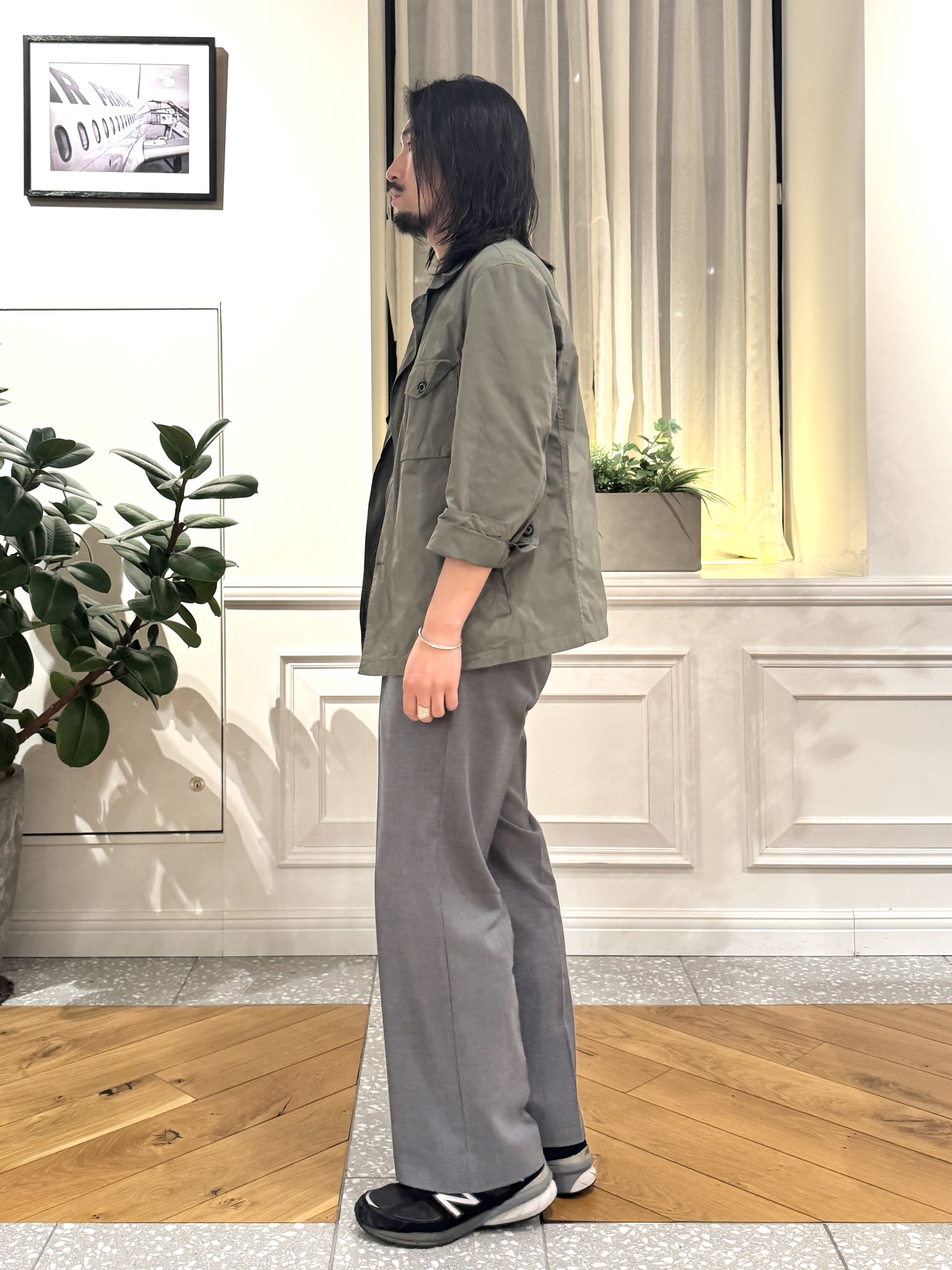 kawarataniさんの「DRESSTERIOR｜【ウォッシャブル】サイドゴア ワンタックワイドパンツ」を使ったコーディネート