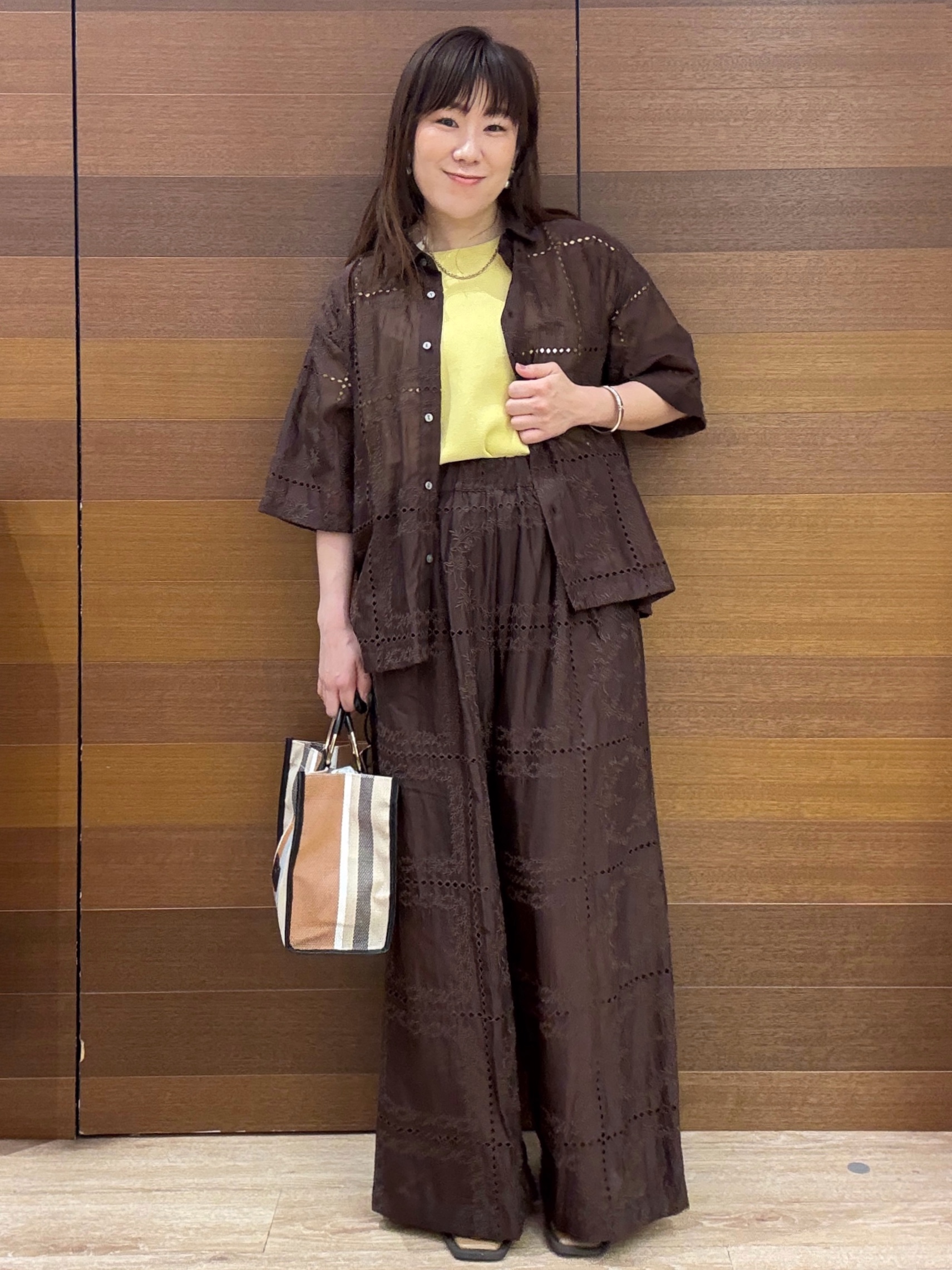 maichiさんの「OPAQUE.CLIP｜刺繍ハーフスリーブシャツ／セットアップ対応可【洗濯機OK】」を使ったコーディネート