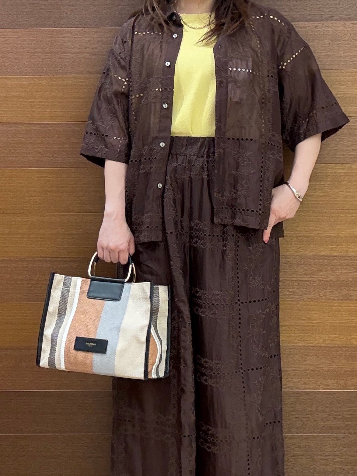 maichiさんの「OPAQUE.CLIP｜刺繍ハーフスリーブシャツ／セットアップ対応可【洗濯機OK】」を使ったコーディネート