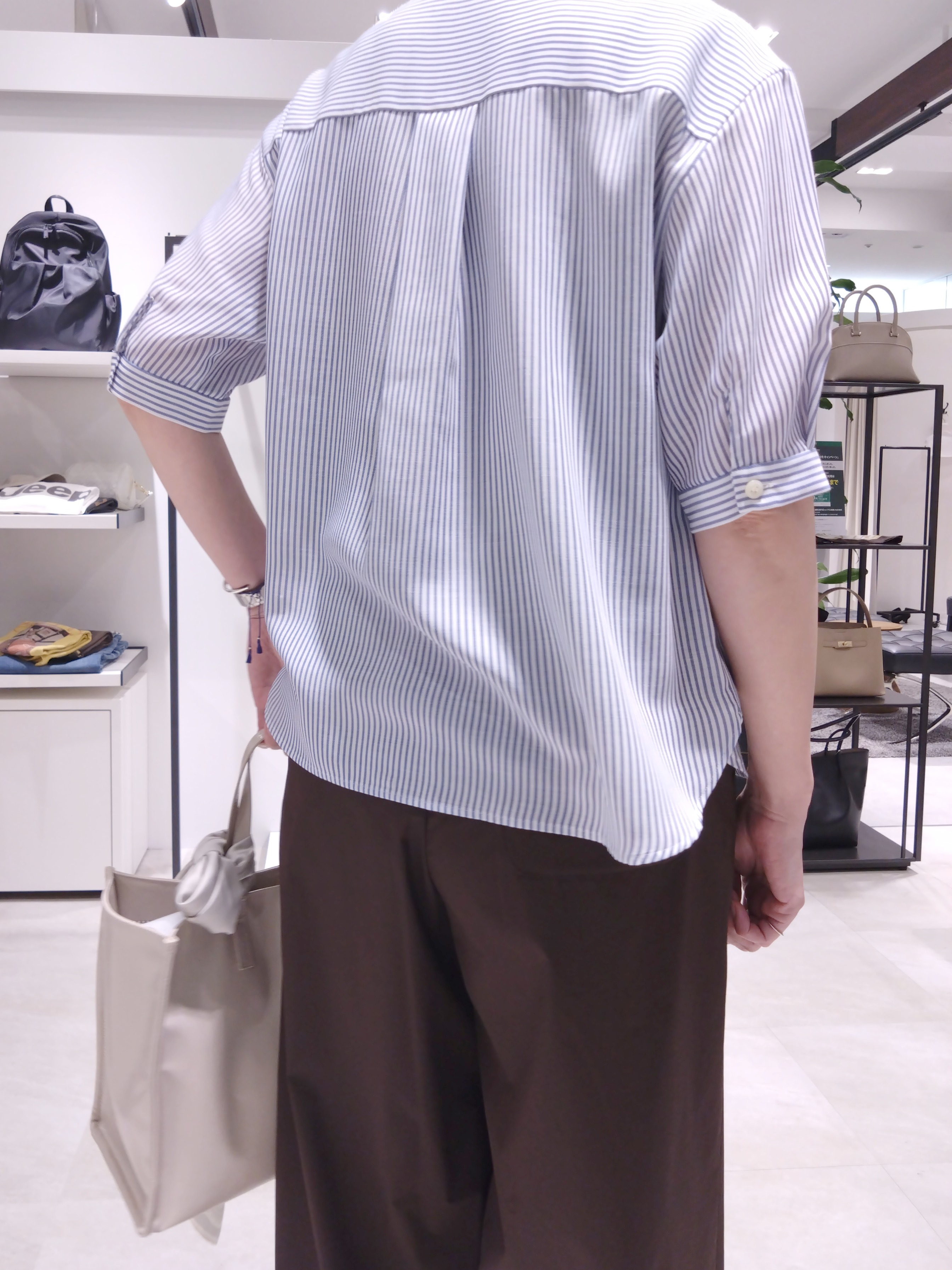 まちこさんの「UNTITLED｜エナメルソフトトート」を使ったコーディネート