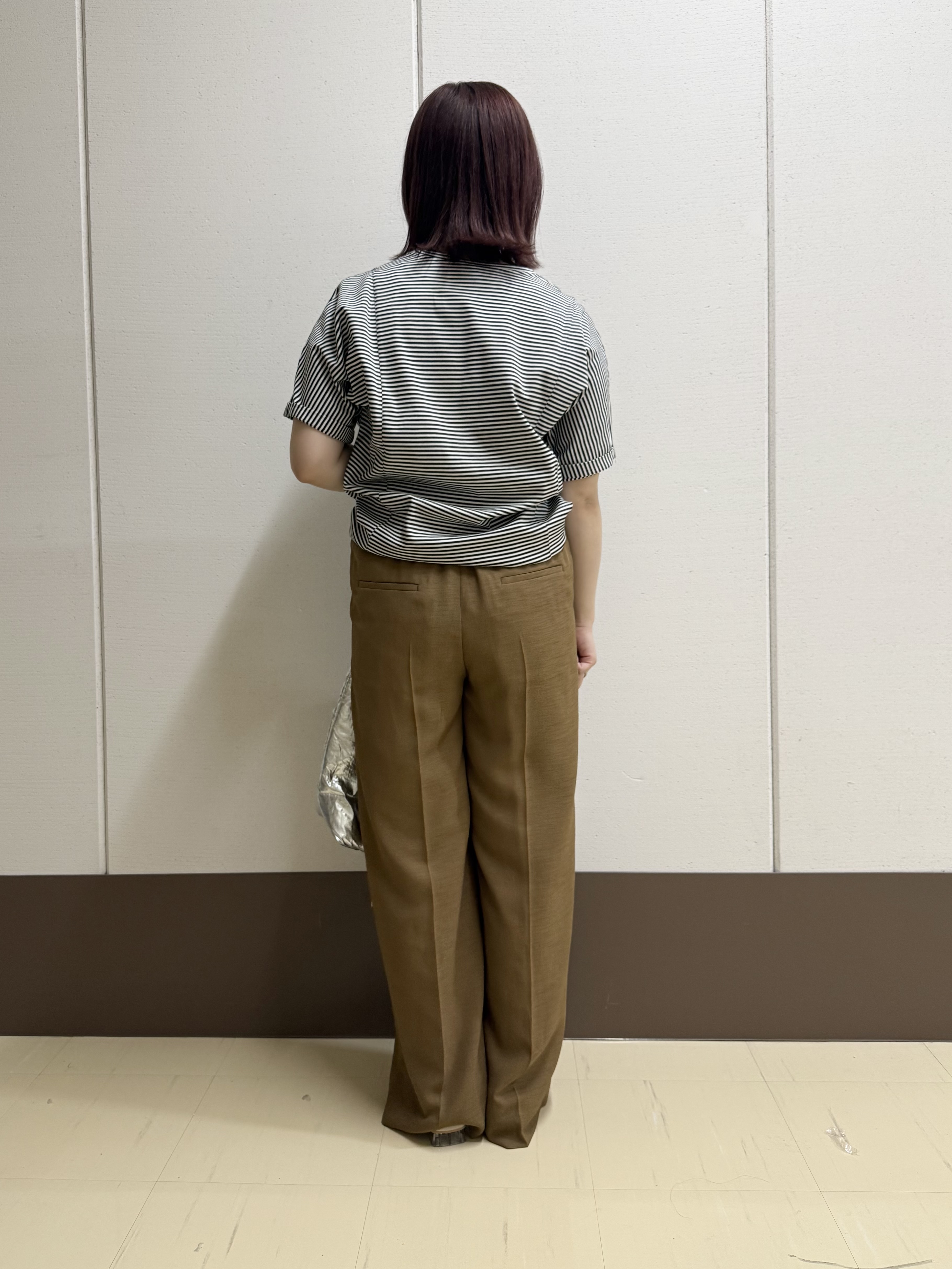 Rikoさんの「INDIVI｜【汗ジミ防止／褒められTシャツ】上品カジュアル！ドルマンTシャツ」を使ったコーディネート