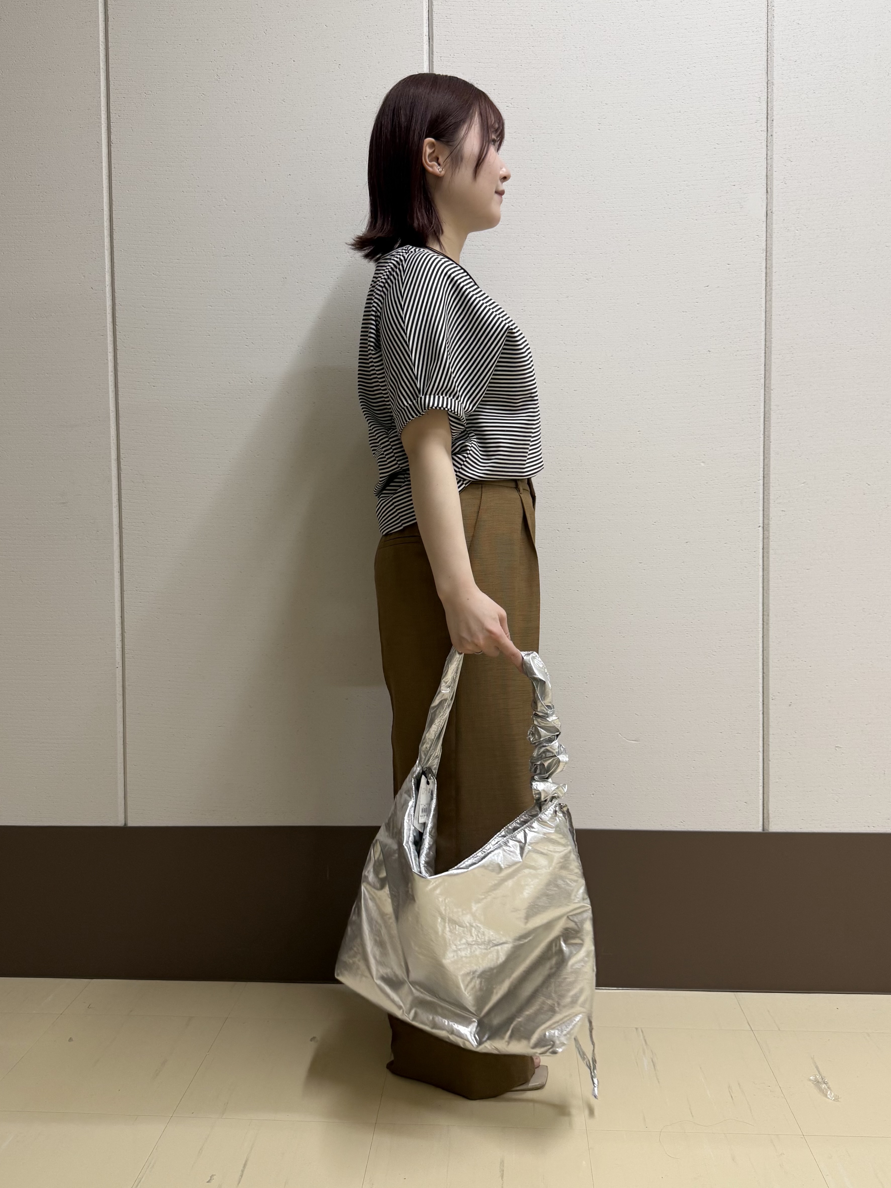 Rikoさんの「INDIVI｜【汗ジミ防止／褒められTシャツ】上品カジュアル！ドルマンTシャツ」を使ったコーディネート