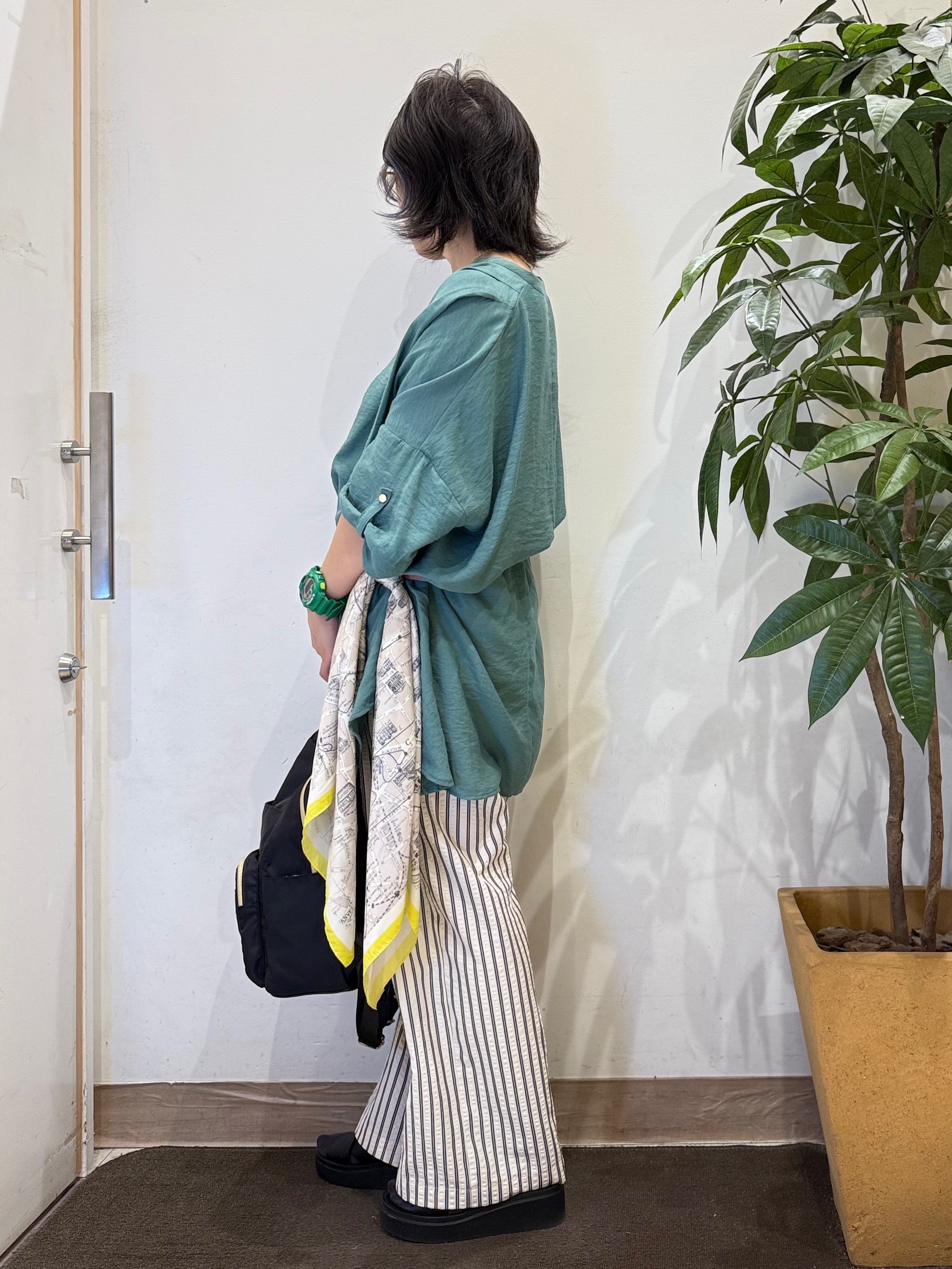 misakiさんの「SHOO･LA･RUE｜【S-LL/洗濯機可】気になる体型すっぽり隠す スキッパードルマンチュニック」を使ったコーディネート
