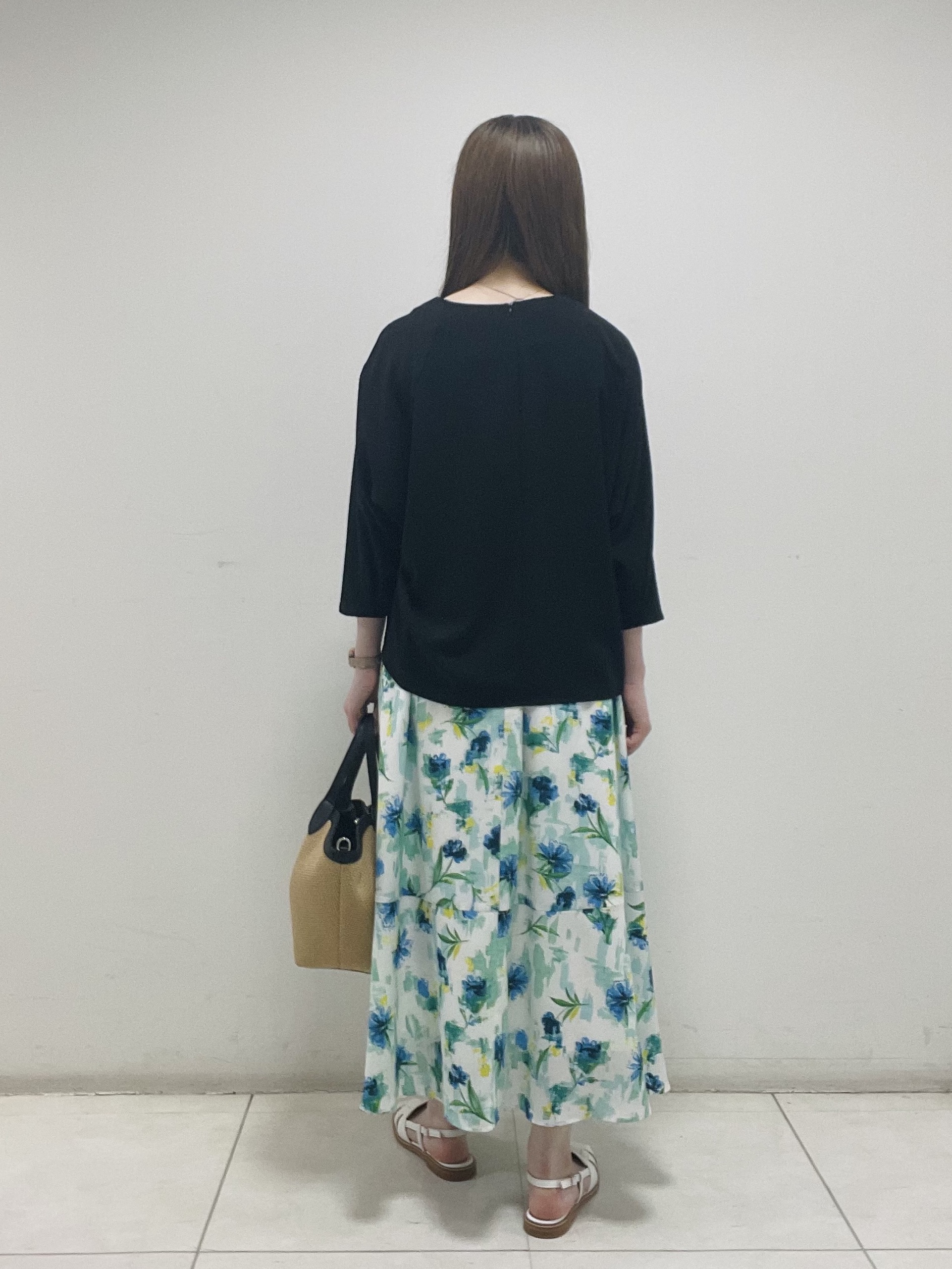 mさんの「INDIVI｜【接触冷感／透湿／着る日傘】ドルマントップス」を使ったコーディネート