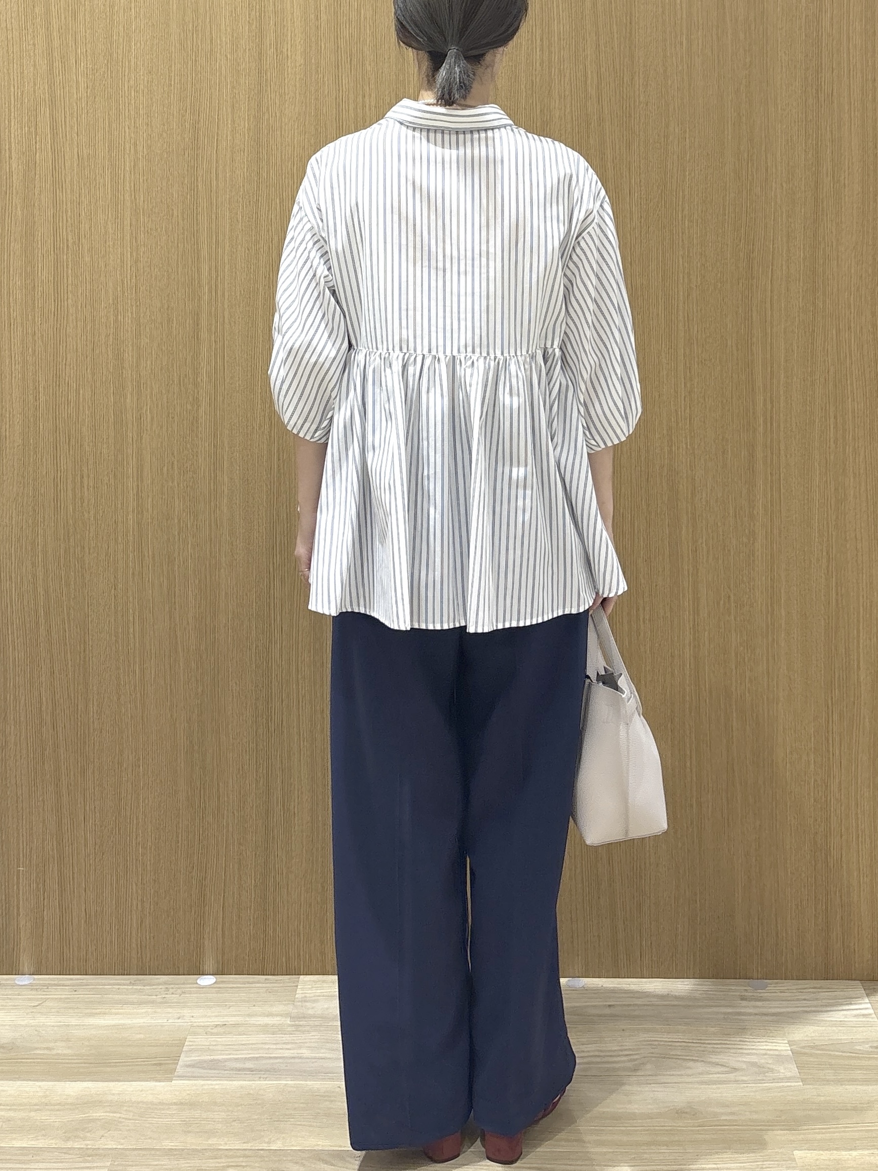 たけねぇさんの「OPAQUE.CLIP｜スキッパーペプラムブラウス【洗濯機OK】」を使ったコーディネート