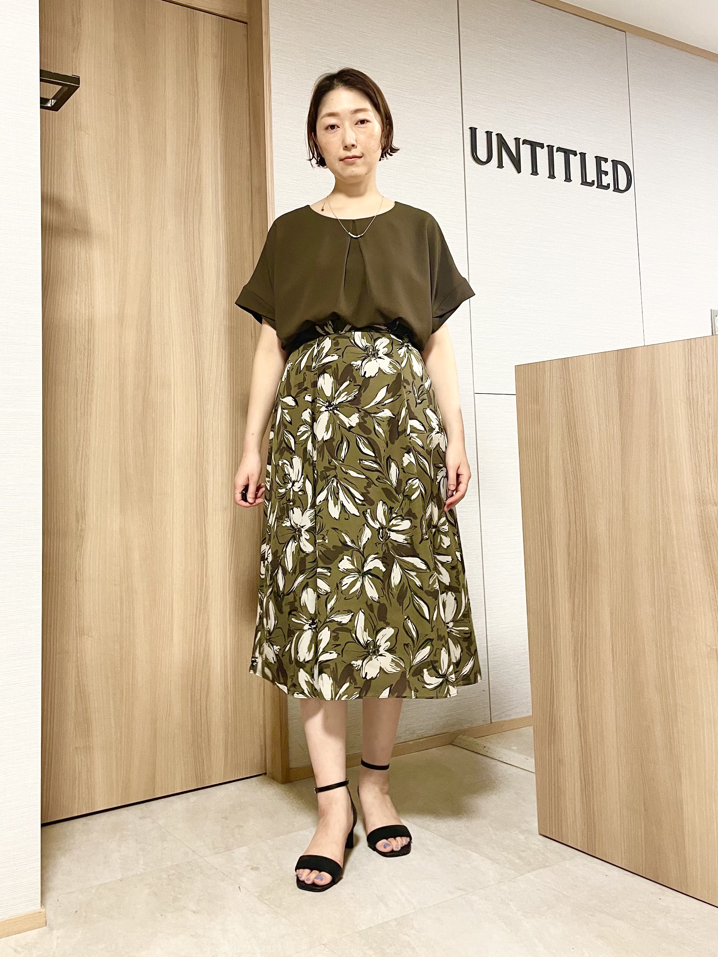 aliceさんの「UNTITLED｜【セットアップ可/UVカット/前後2WAY】リラクシーフレンチスリーブブラウス」を使ったコーディネート
