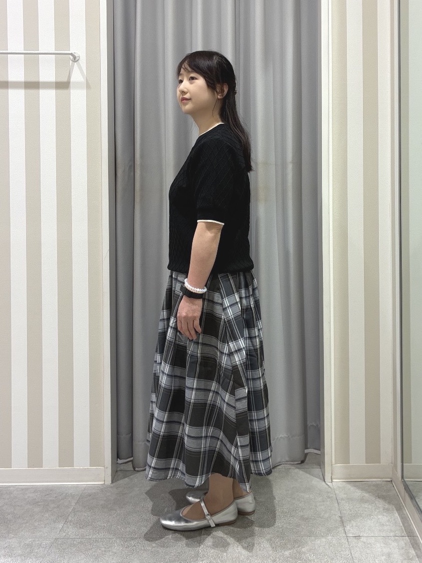 vanseさんの「SHOO･LA･RUE｜【洗濯機可/S-LL】大人上品なダイヤ編み柄 配色半袖ニット」を使ったコーディネート