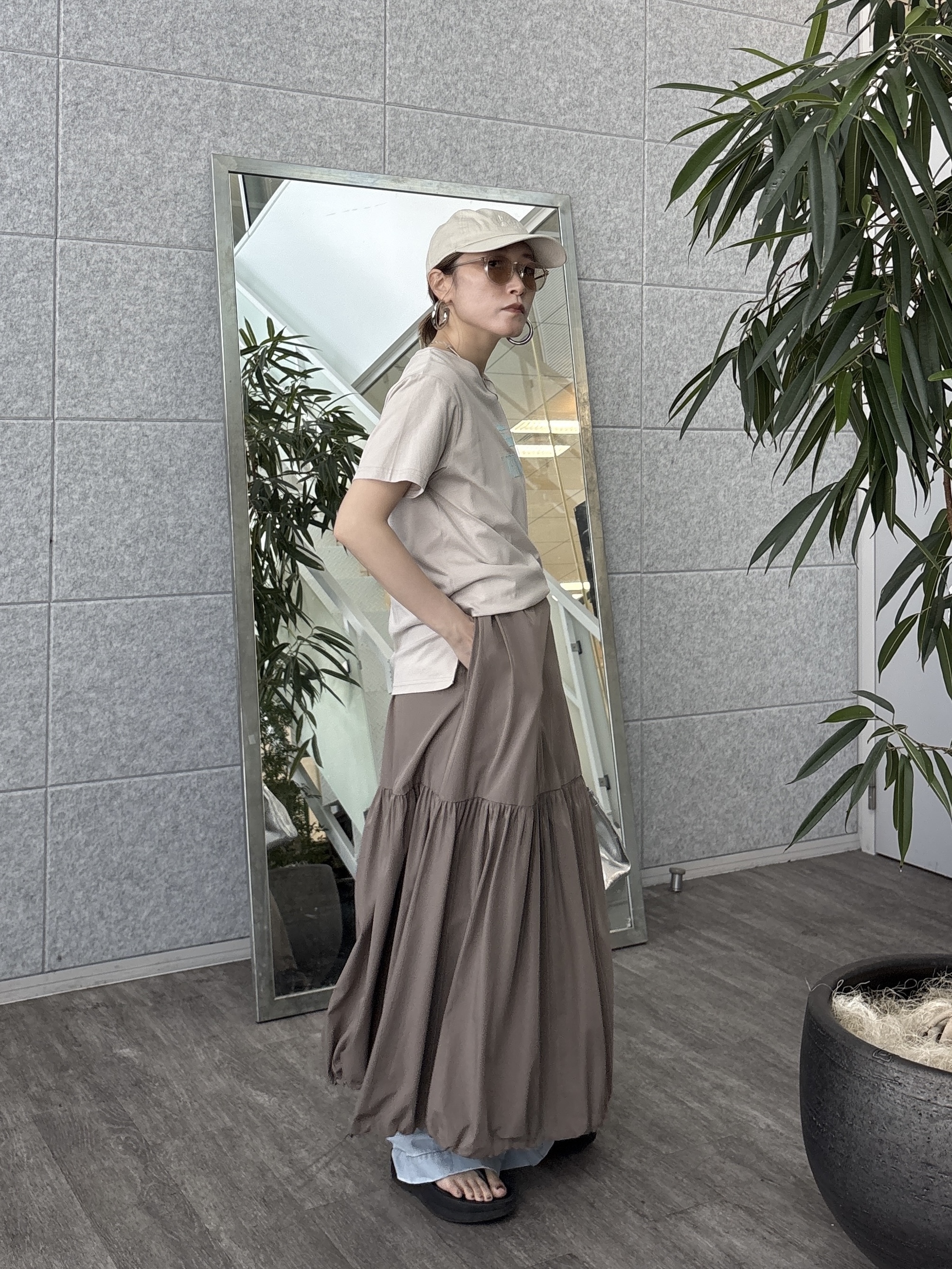 kotakiさんの「INDIVI｜タイポグラフィTシャツ【接触冷感】」を使ったコーディネート