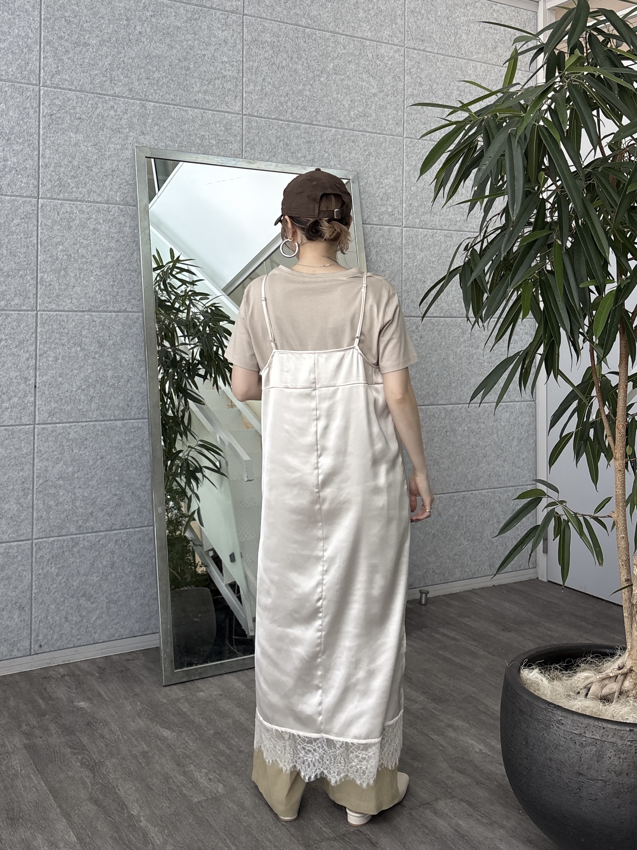 kotakiさんの「INDIVI｜ナンバリングTシャツ」を使ったコーディネート