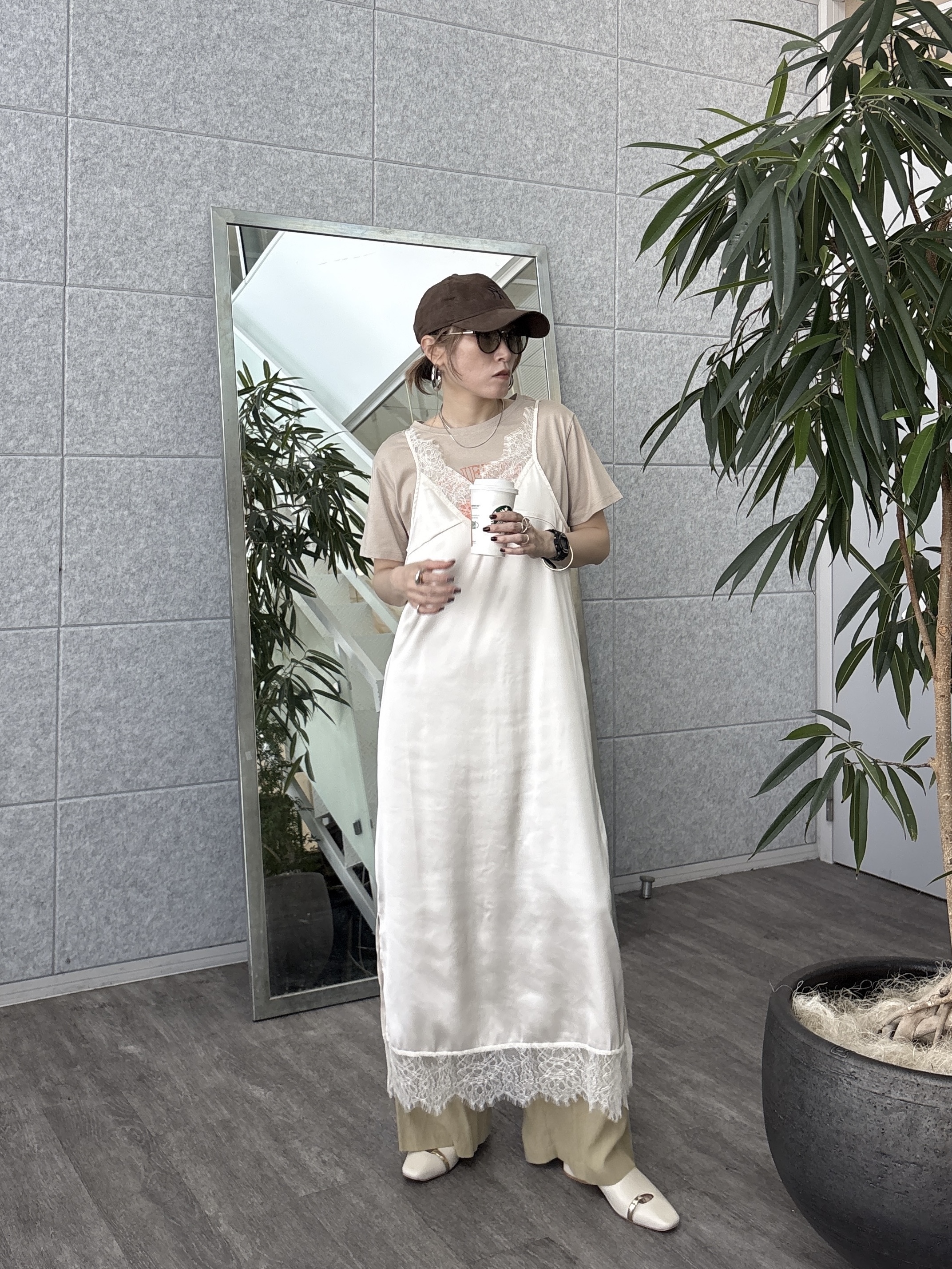 kotakiさんの「INDIVI｜ナンバリングTシャツ」を使ったコーディネート