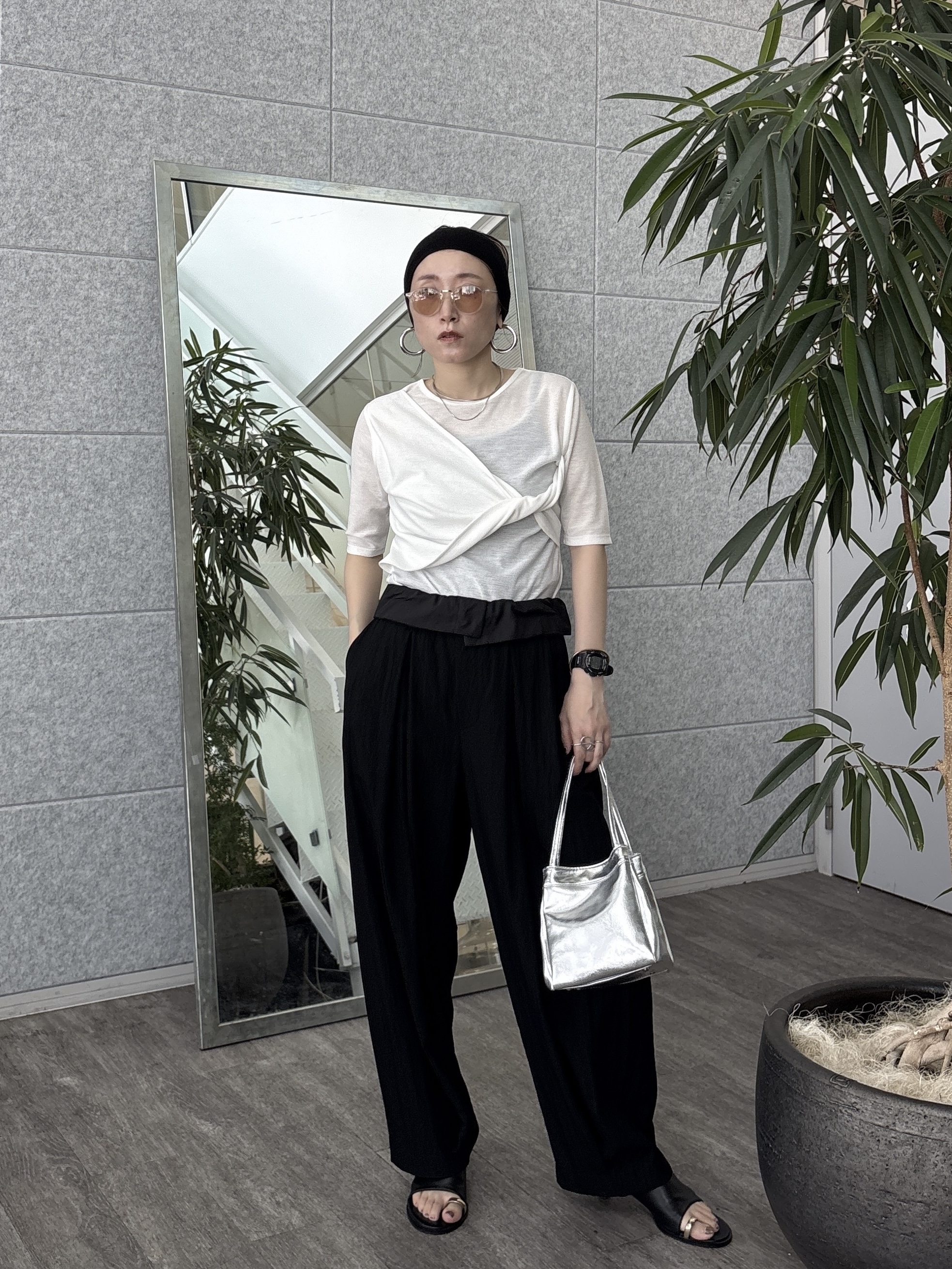 kotakiさんの「INDIVI｜ツイストガーゼカットソー」を使ったコーディネート