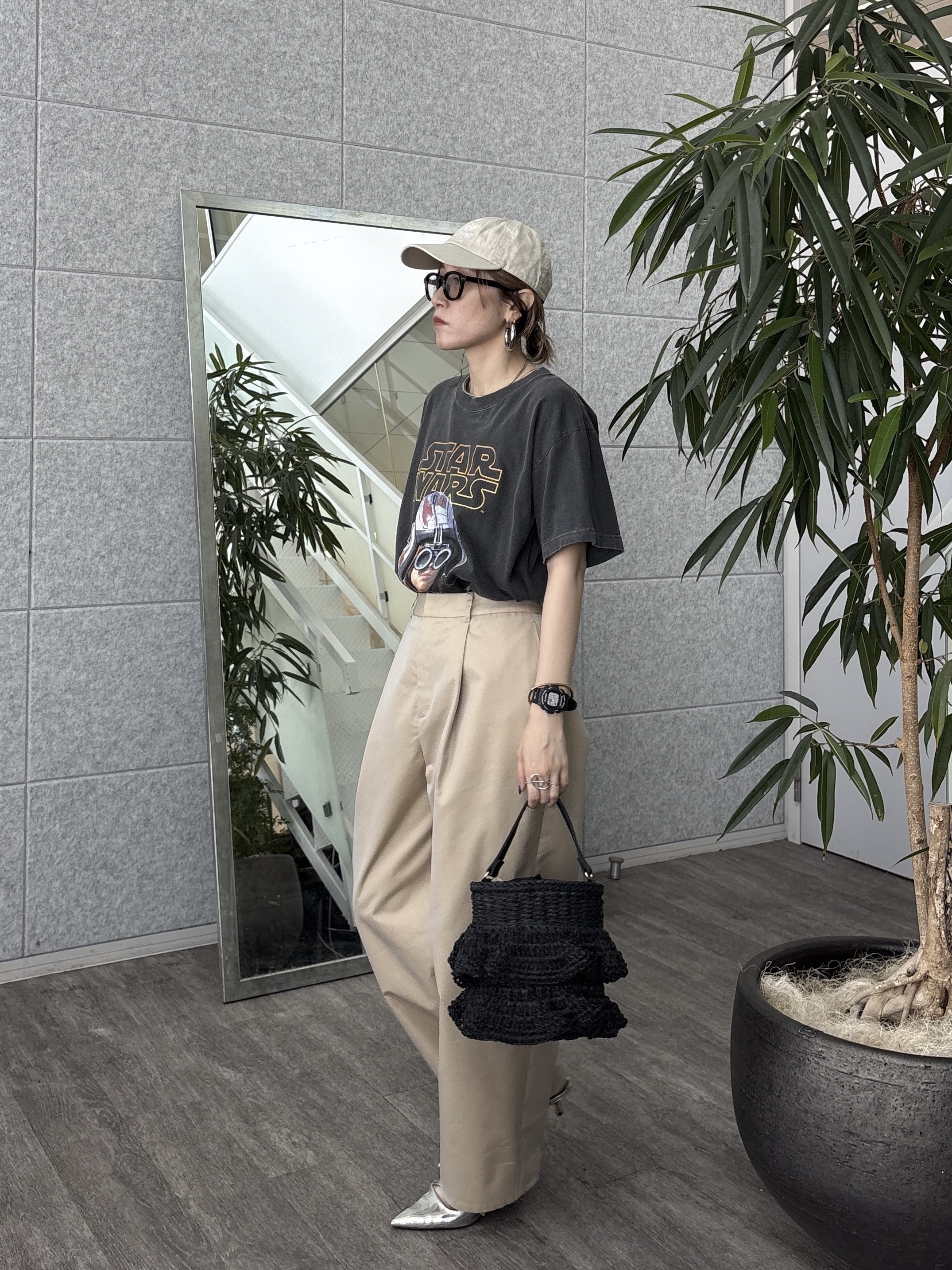 kotakiさんの「INDIVI｜フロントタックチノパン」を使ったコーディネート