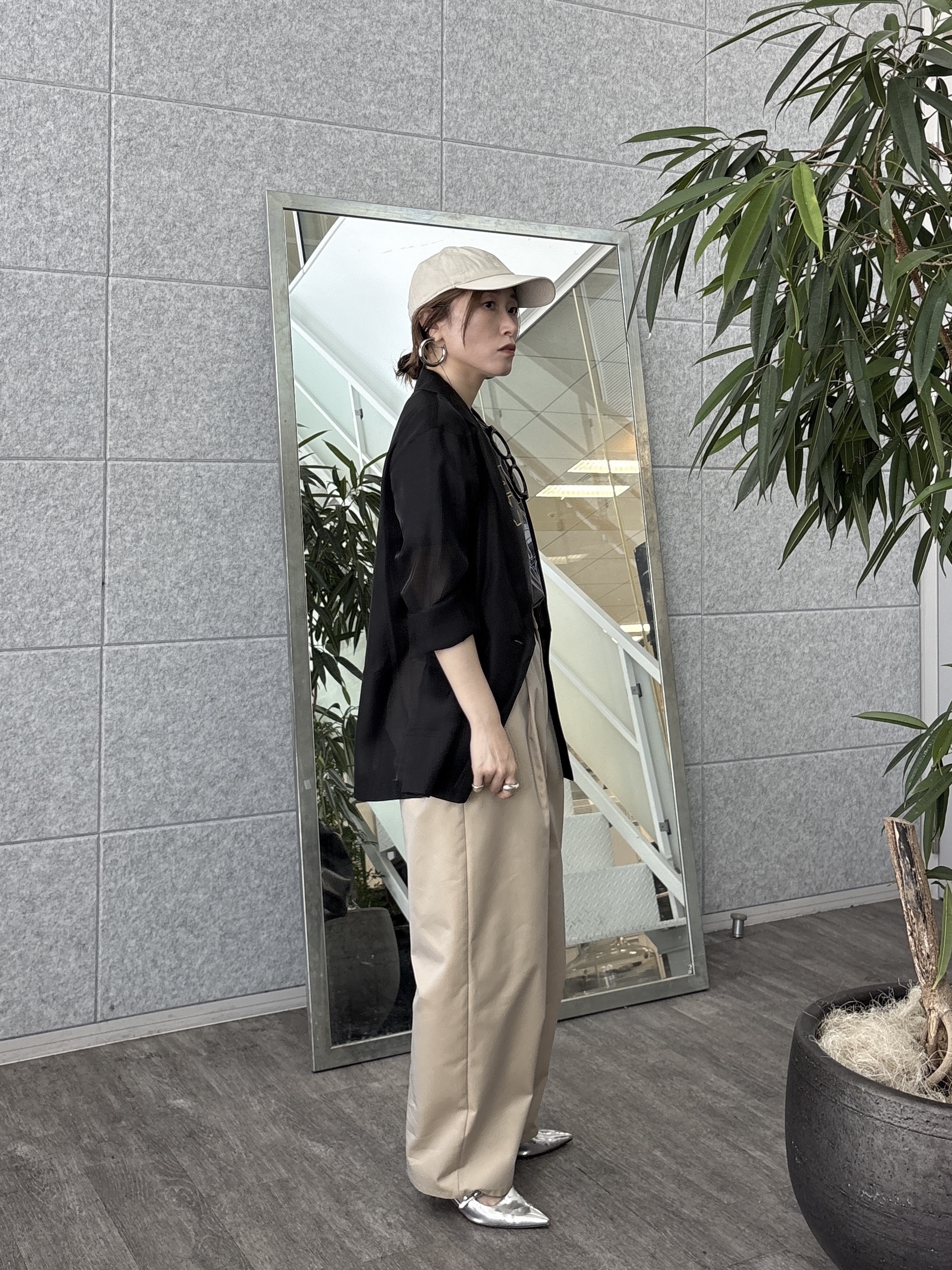 kotakiさんの「INDIVI｜【接触冷感/通気性】シアーシャツジャケット」を使ったコーディネート