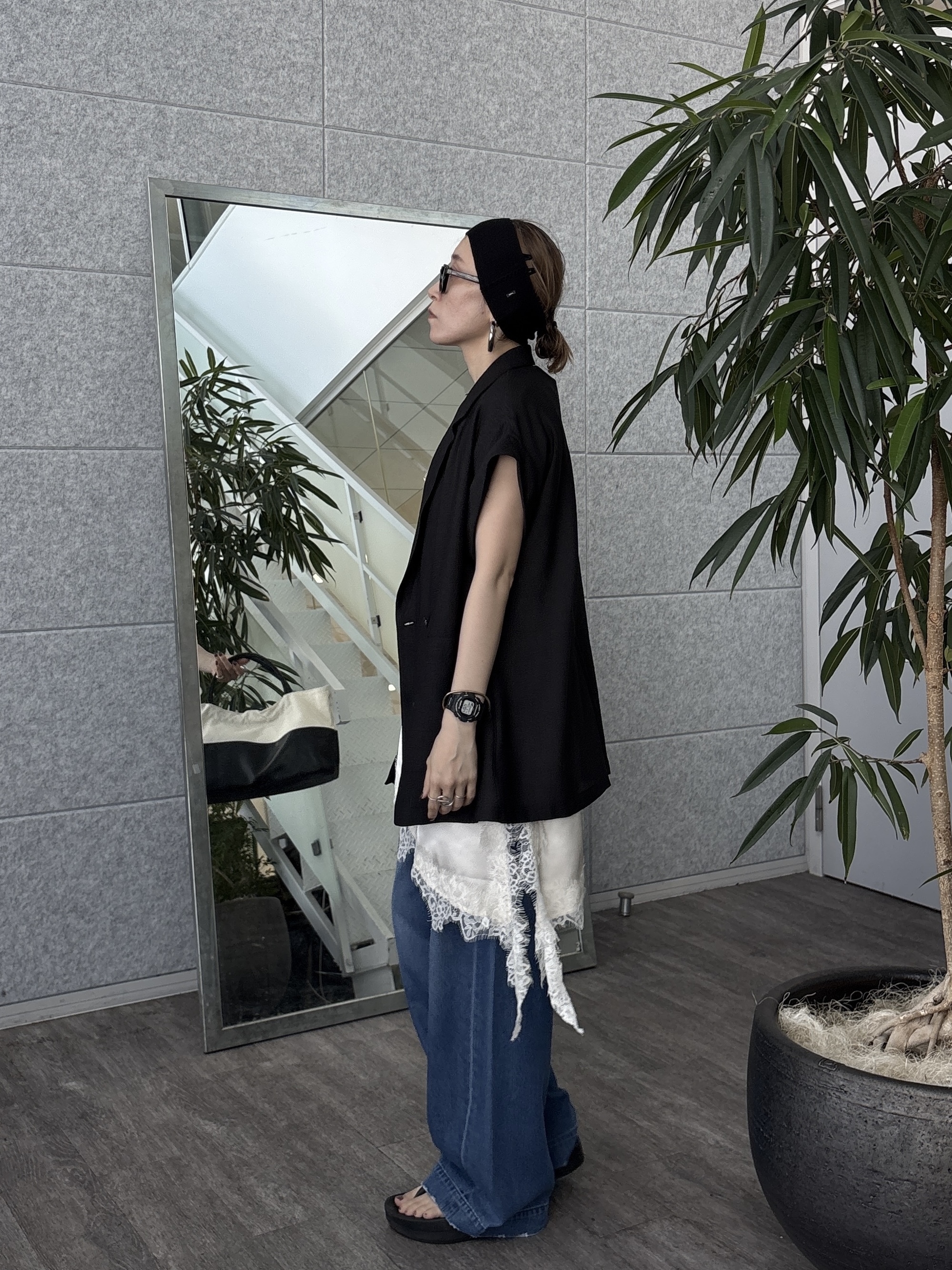 kotakiさんの「INDIVI｜ワッシャーシアー半袖ダブルジャケット」を使ったコーディネート