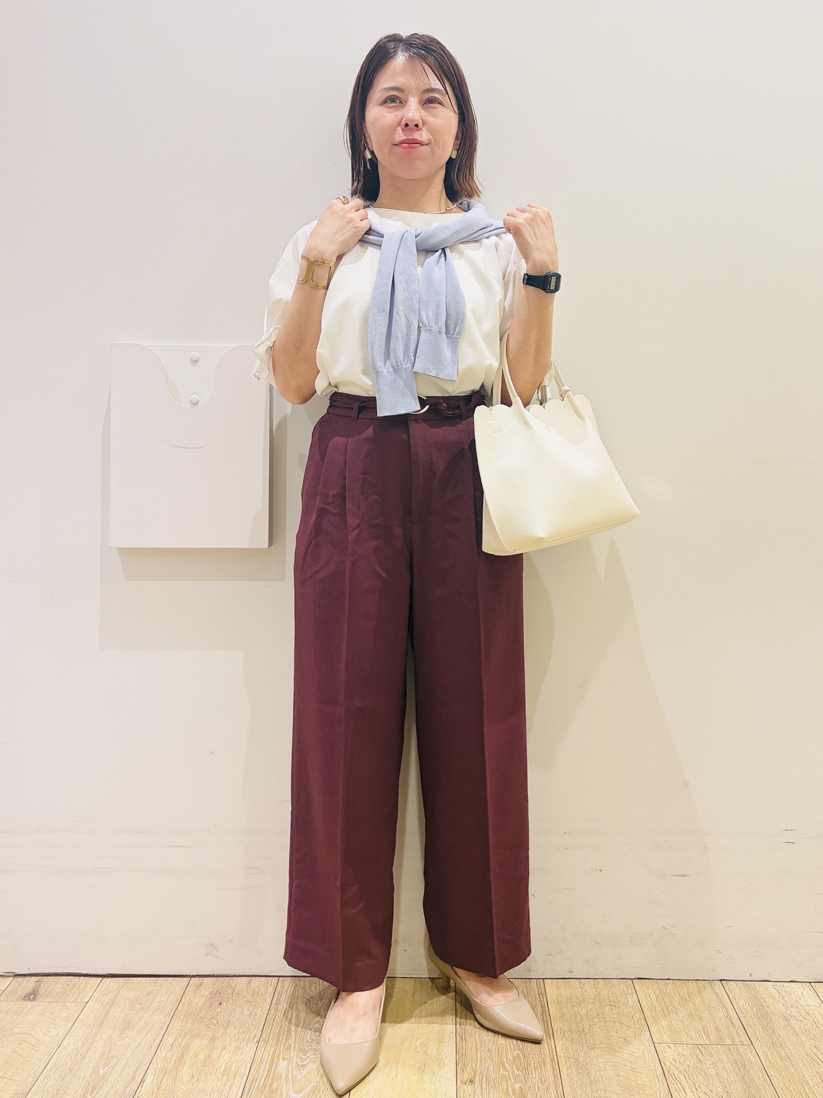 YUKOさんの「index｜【接触冷感／吸水速乾】タックパフスリーブブラウス《防シワ／洗濯機OK／XS～3L／8col》」を使ったコーディネート