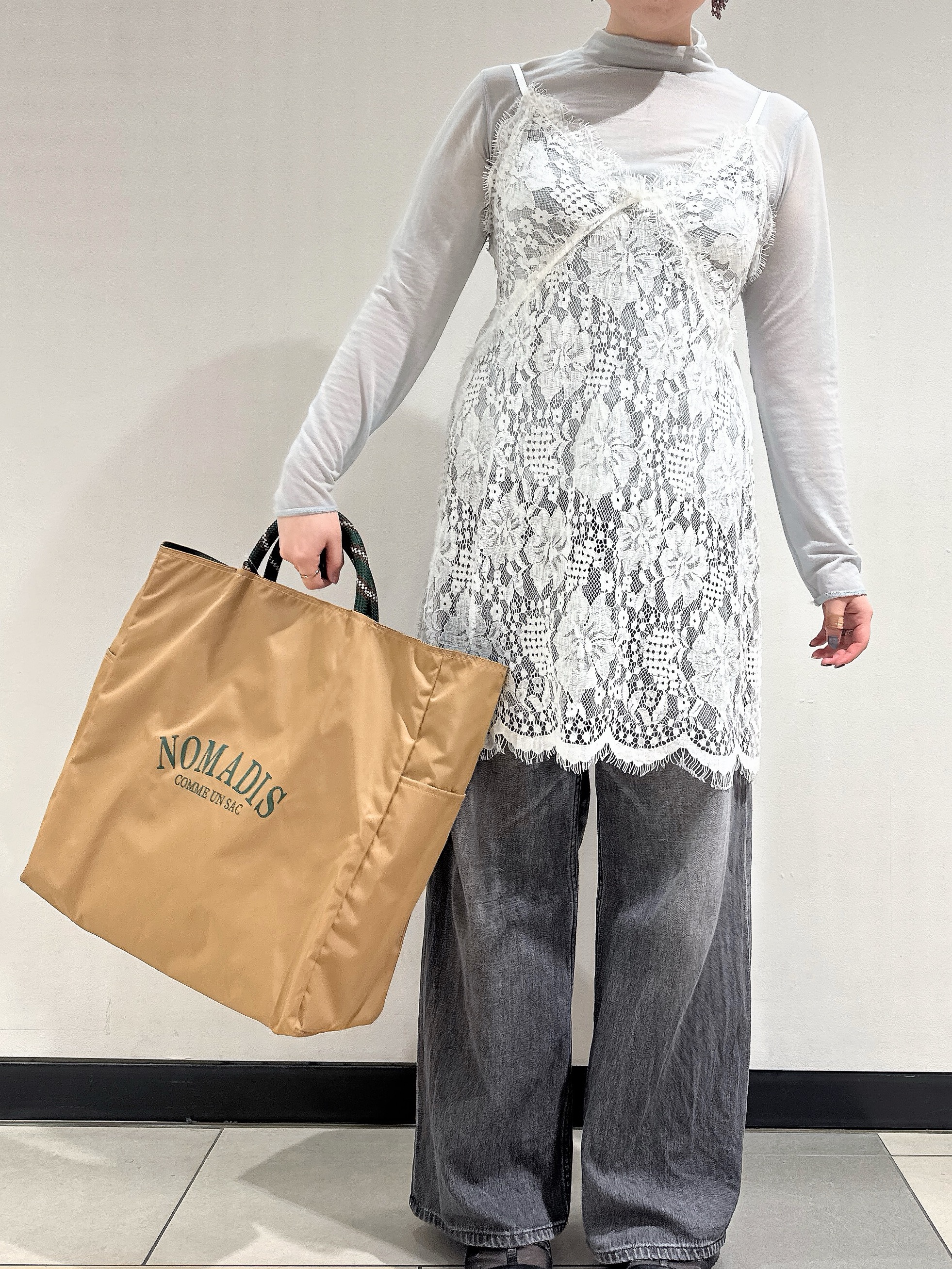 なかもとあきさんの「DRESSTERIOR｜【シアー素材】シアータートルトップス」を使ったコーディネート