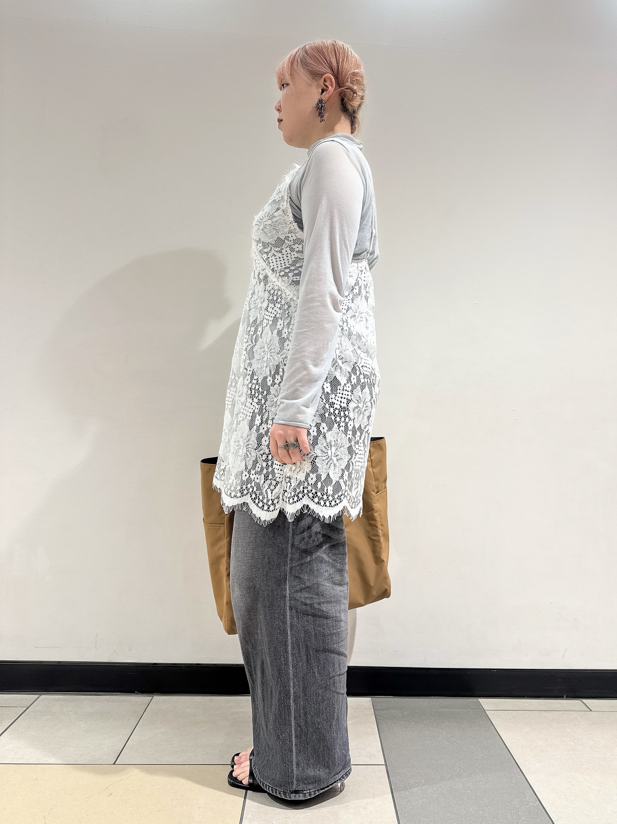 なかもとあきさんの「DRESSTERIOR｜【シアー素材】シアータートルトップス」を使ったコーディネート