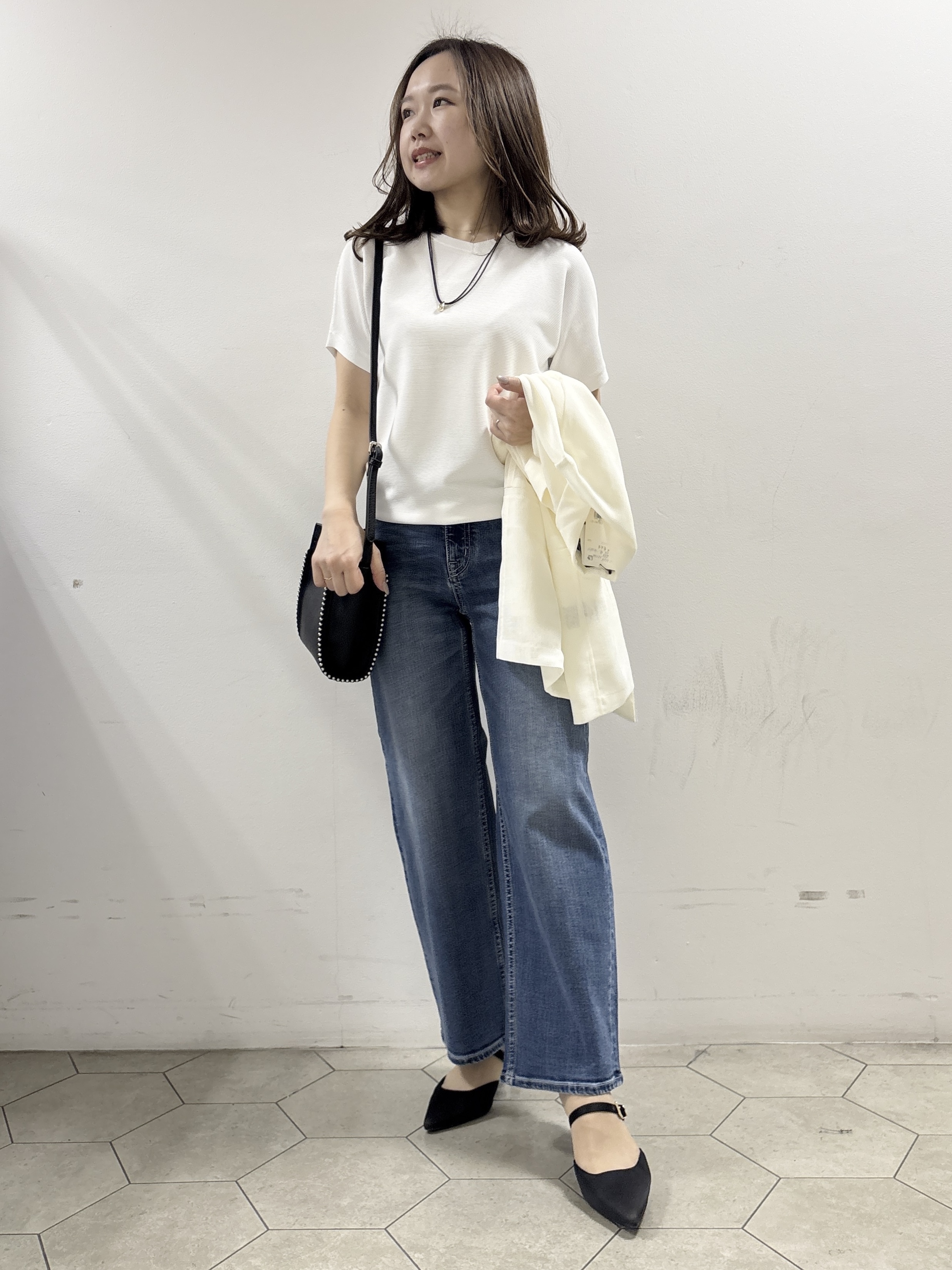 kahoさんの「INDIVI｜【洗える／メッシュ素材／SETUP可能】半袖シアージャケット」を使ったコーディネート