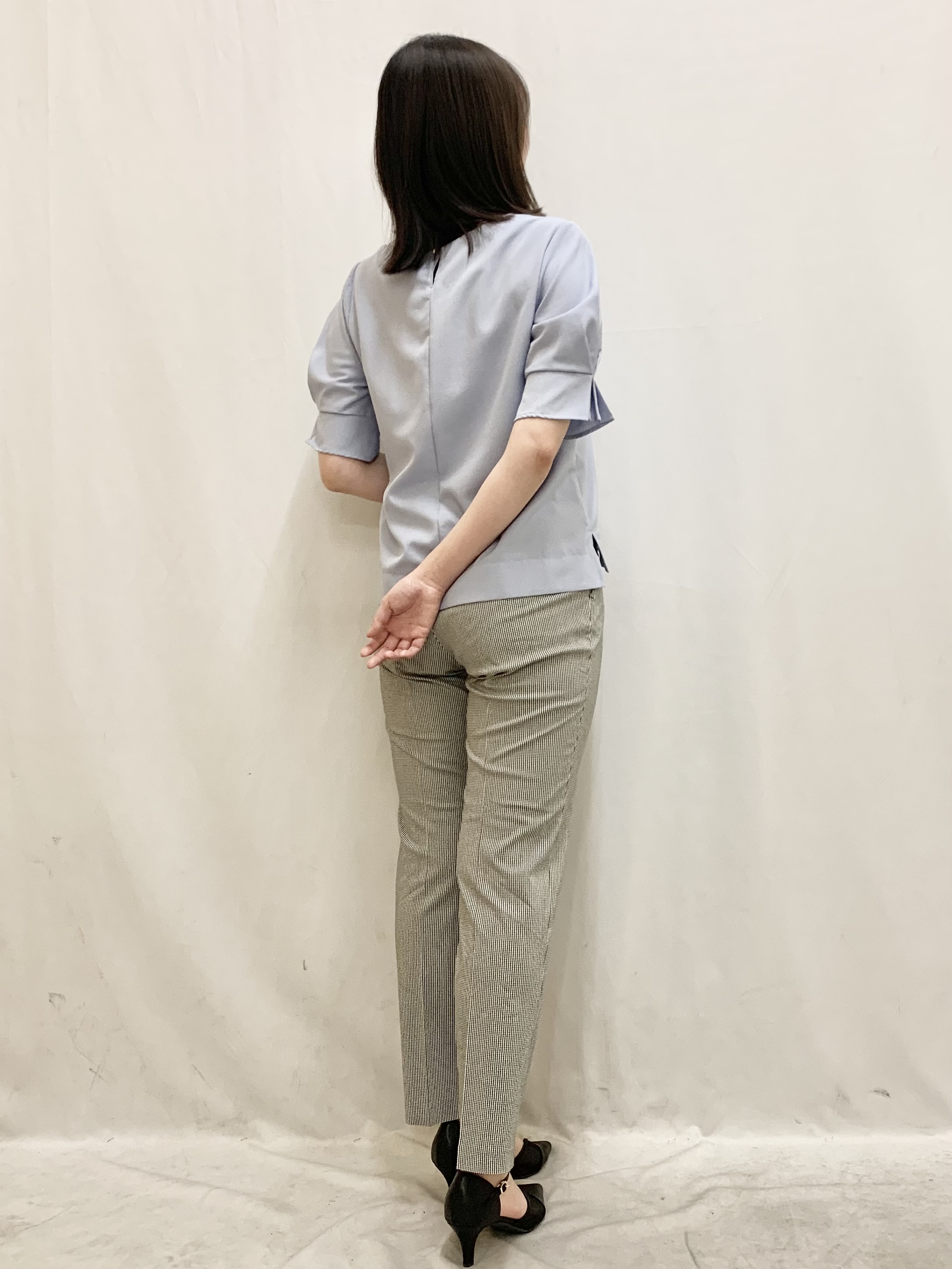 kasumiさんの「index｜【接触冷感／吸水速乾】タックパフスリーブブラウス《防シワ／洗濯機OK／XS～3L／8col》」を使ったコーディネート