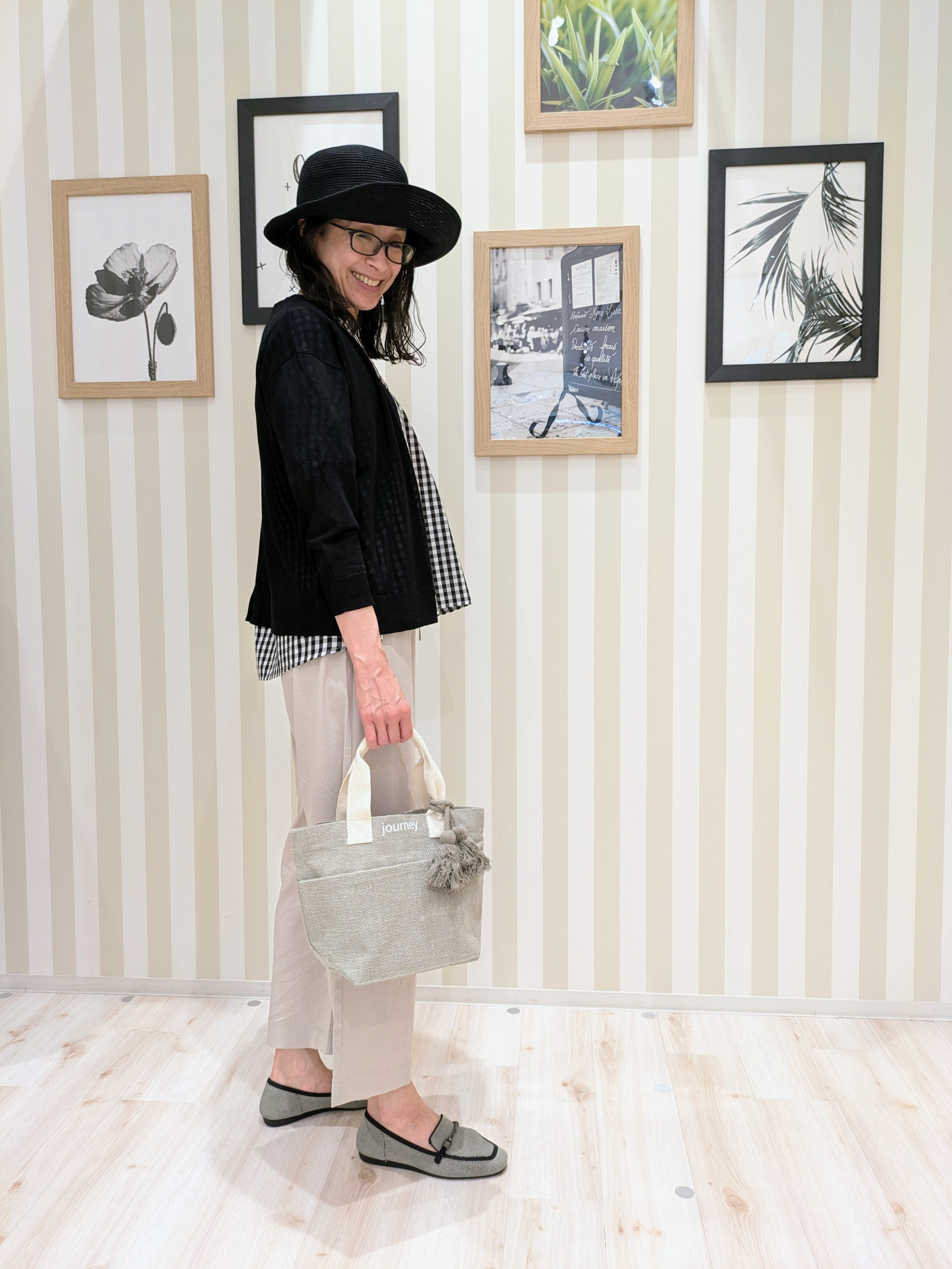 Mikiさんの「SHOO･LA･RUE｜【洗濯機可/S-LL】オンにもオフにも マルチに使えるボタンレスカーディガン」を使ったコーディネート