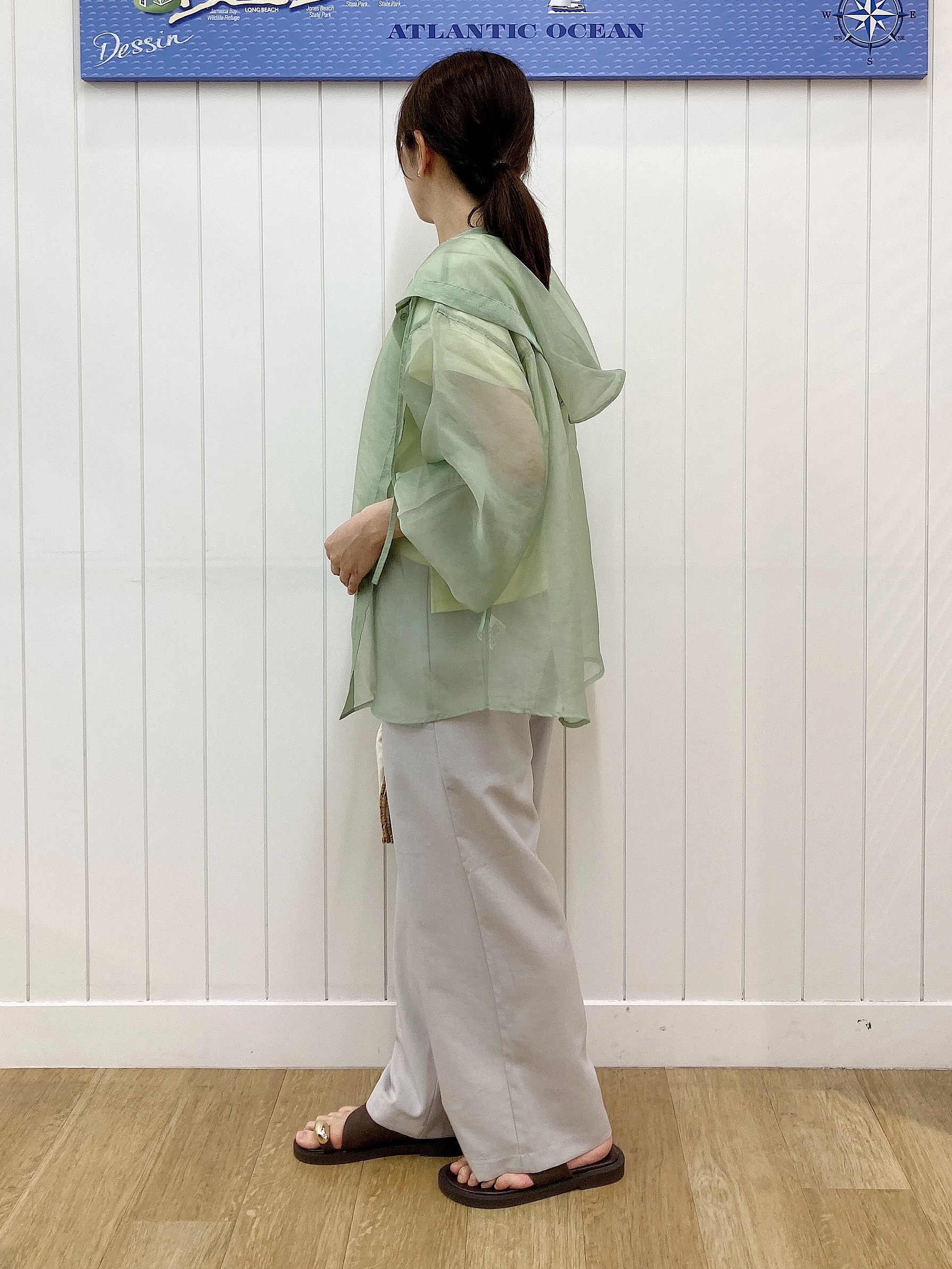 yoshiさんの「Dessin｜【洗える】エアリーシアーフードシャツ」を使ったコーディネート