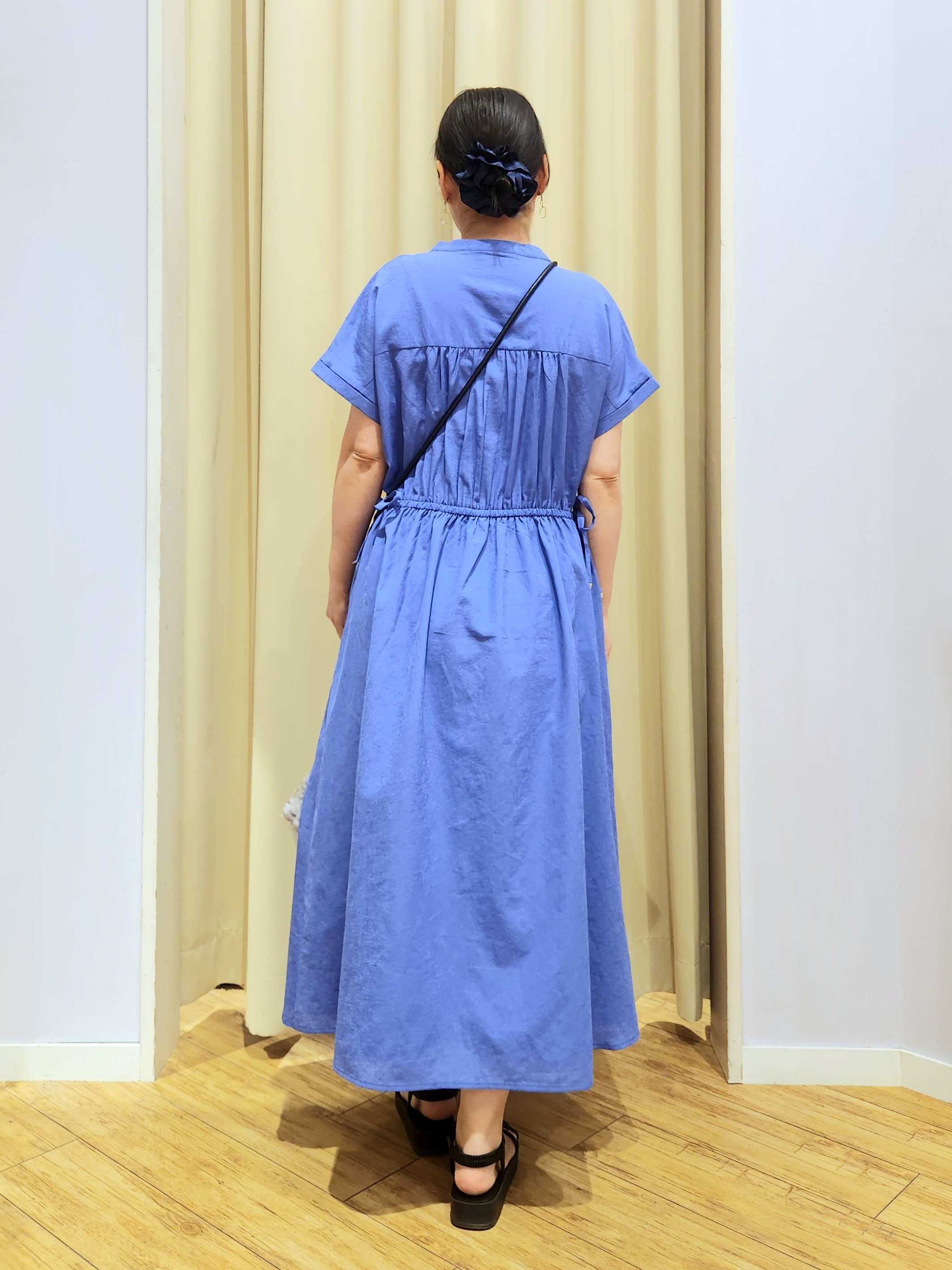 くまさんの「SHOO･LA･RUE｜【S-LL/UV/吸水速乾/洗濯機可】通気性〇 ギャザーリボンワンピース」を使ったコーディネート